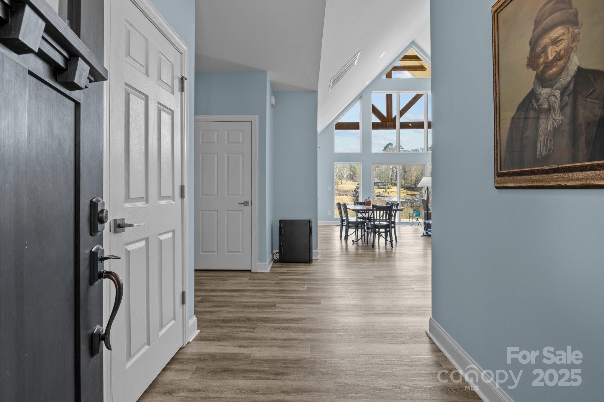 3907 Reid Circle
