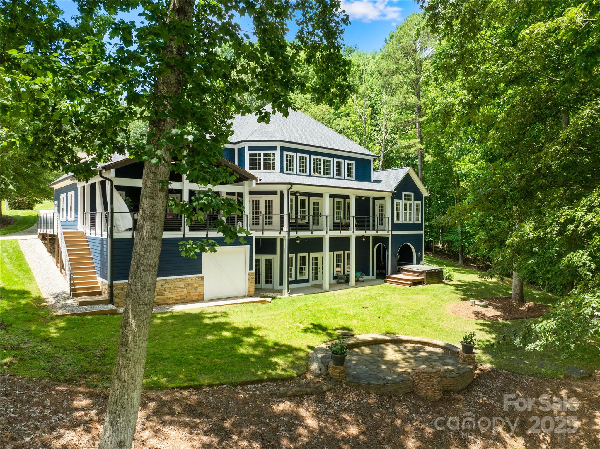 228 Wildwood Cove Drive