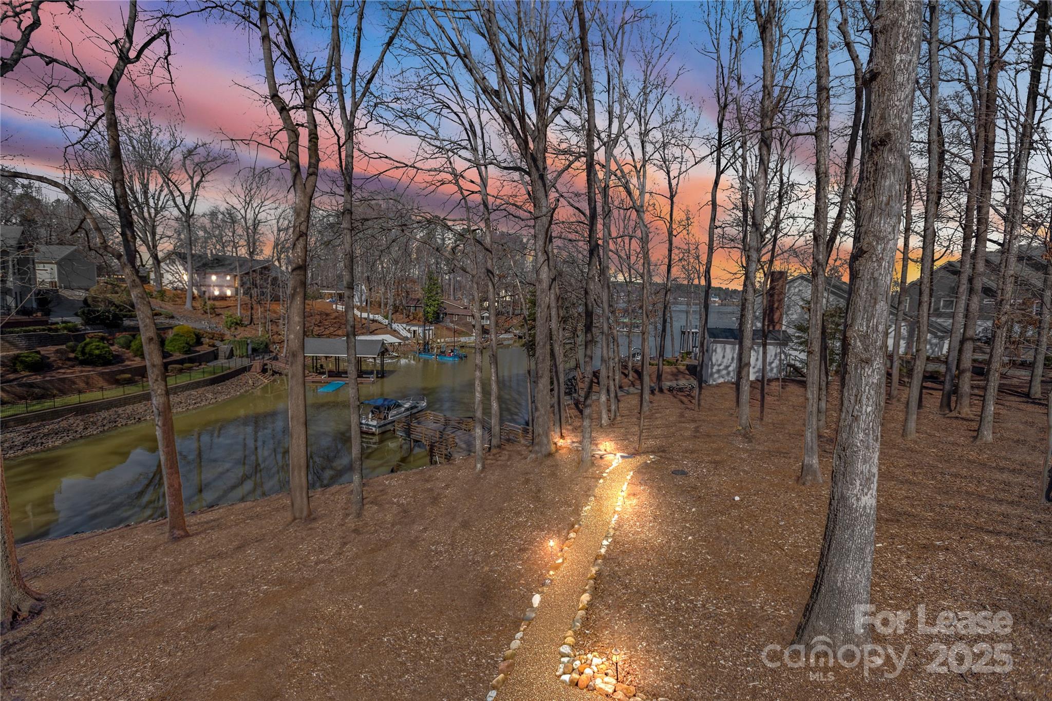 280 Lakeview Shores Loop