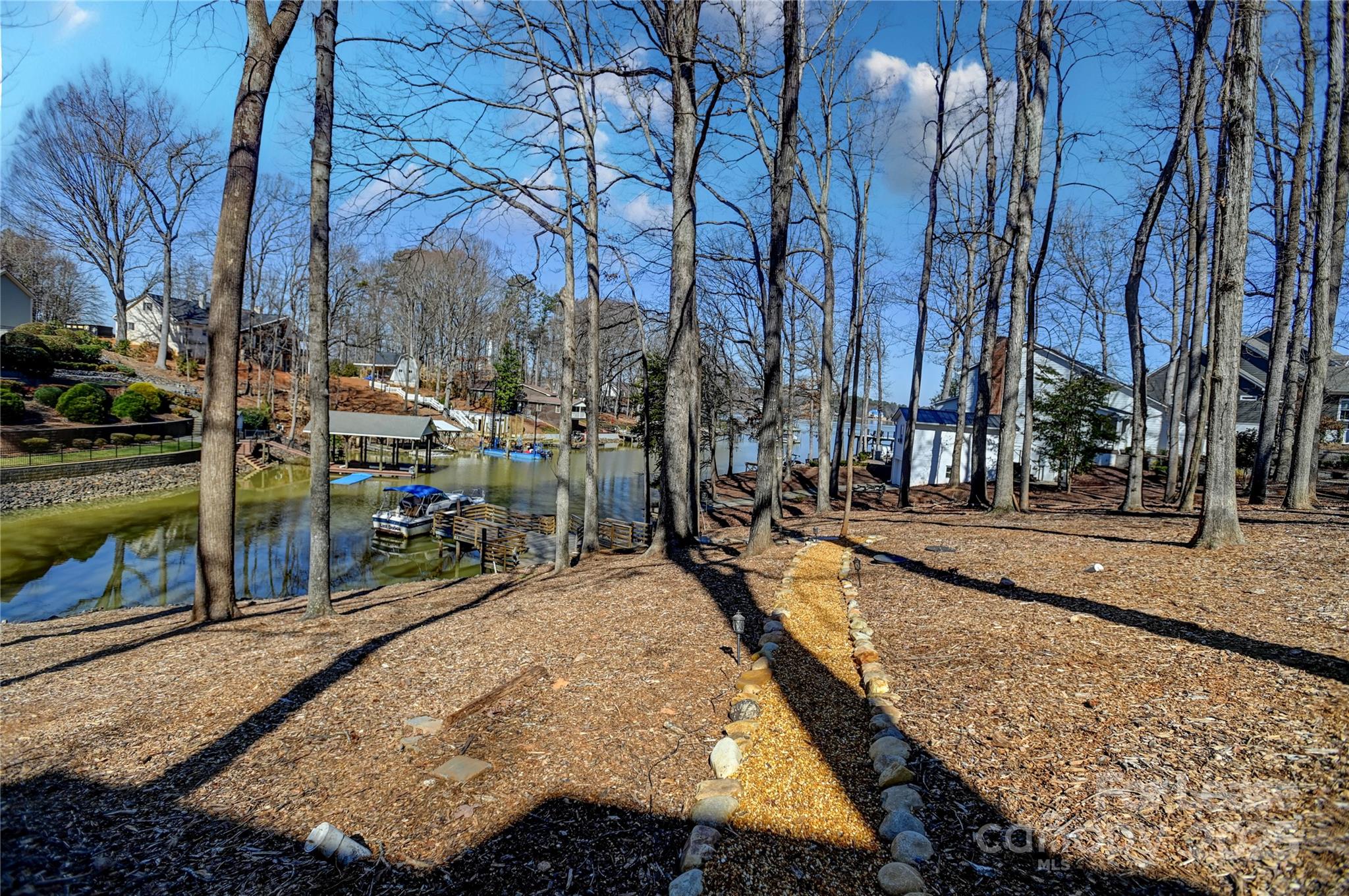 280 Lakeview Shores Loop