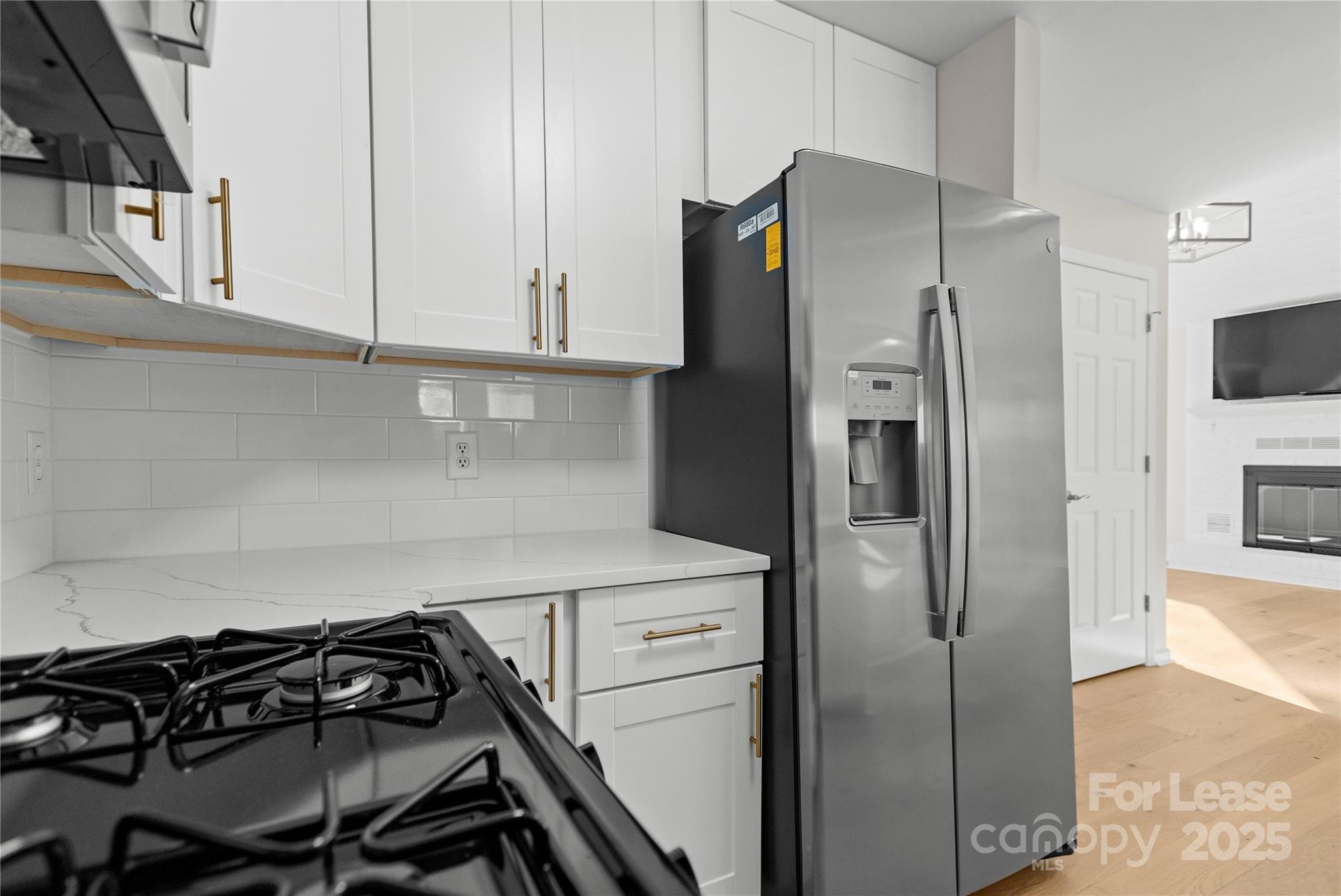 280 Lakeview Shores Loop