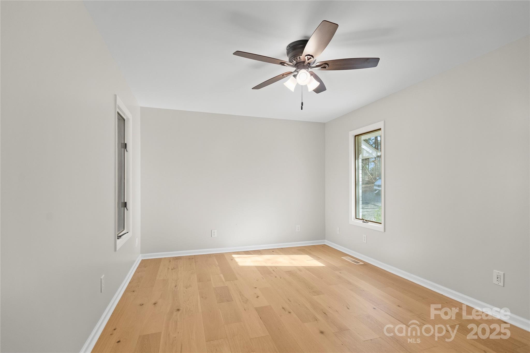 280 Lakeview Shores Loop