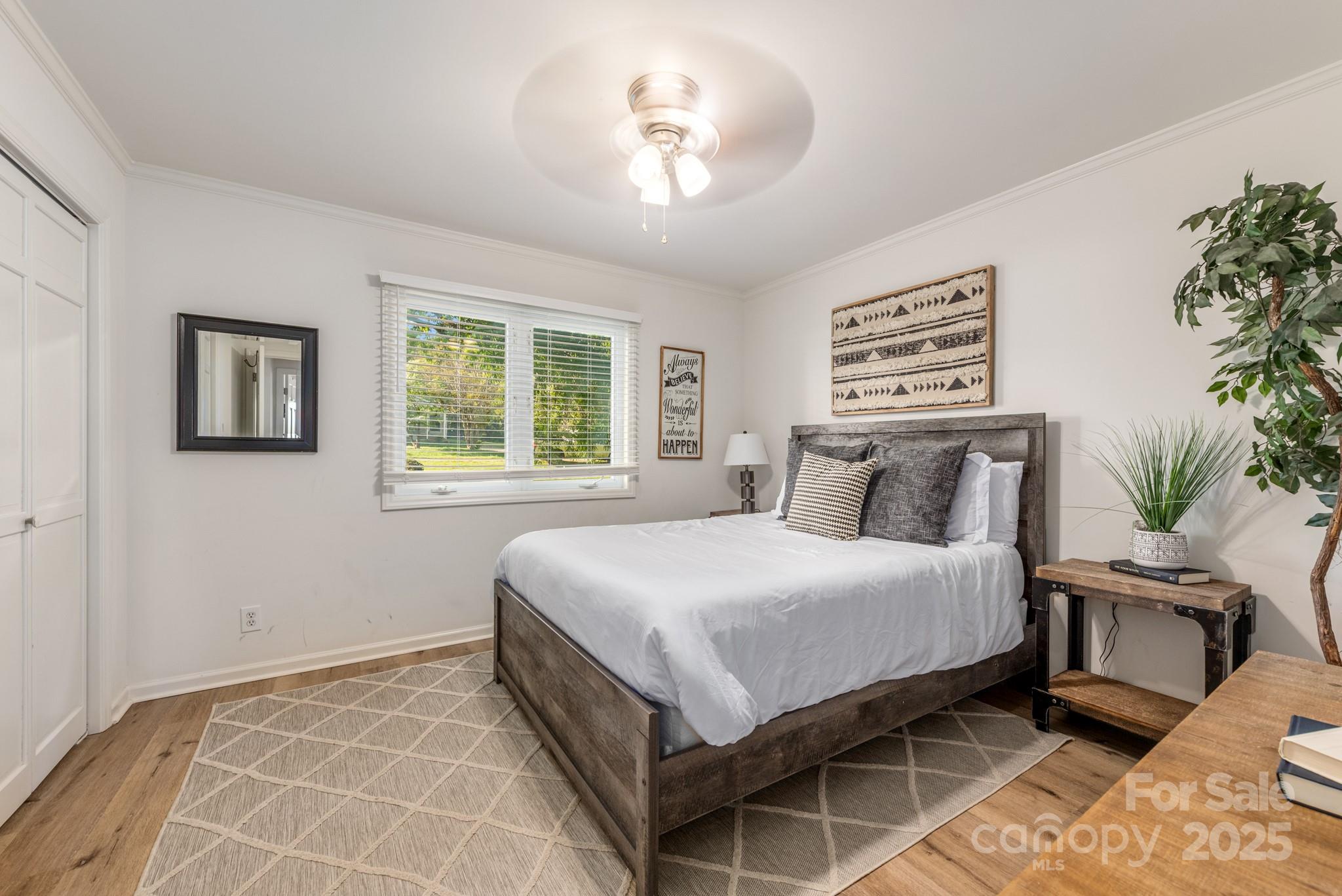 235 Commodore Loop