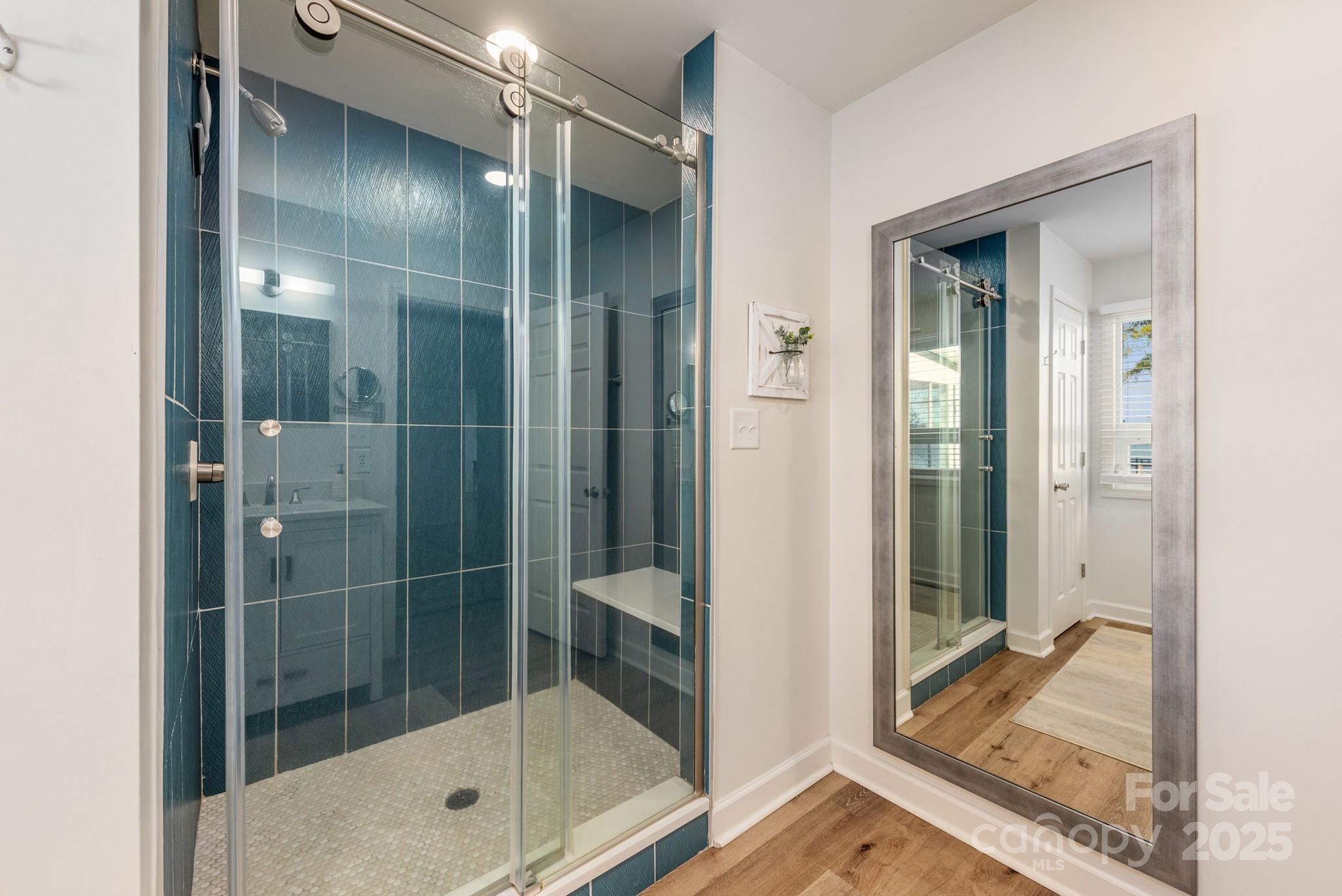 235 Commodore Loop