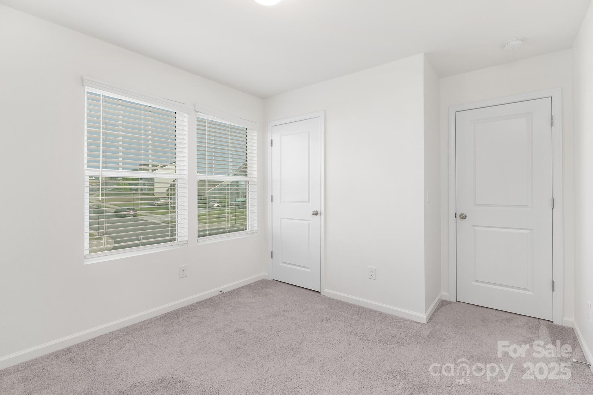 165 Clove Hitch Drive Unit: I281