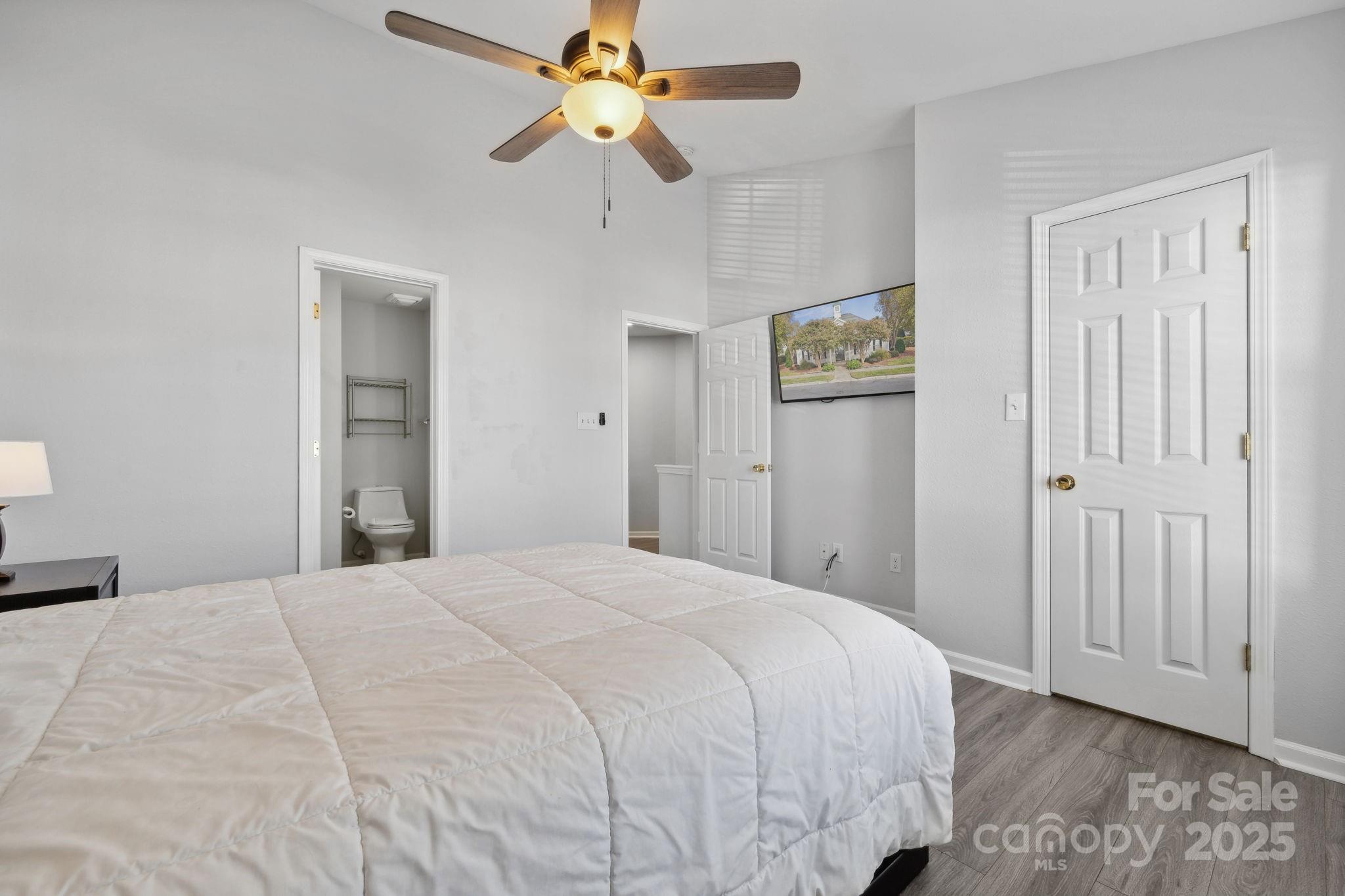 4211 Center Place Drive