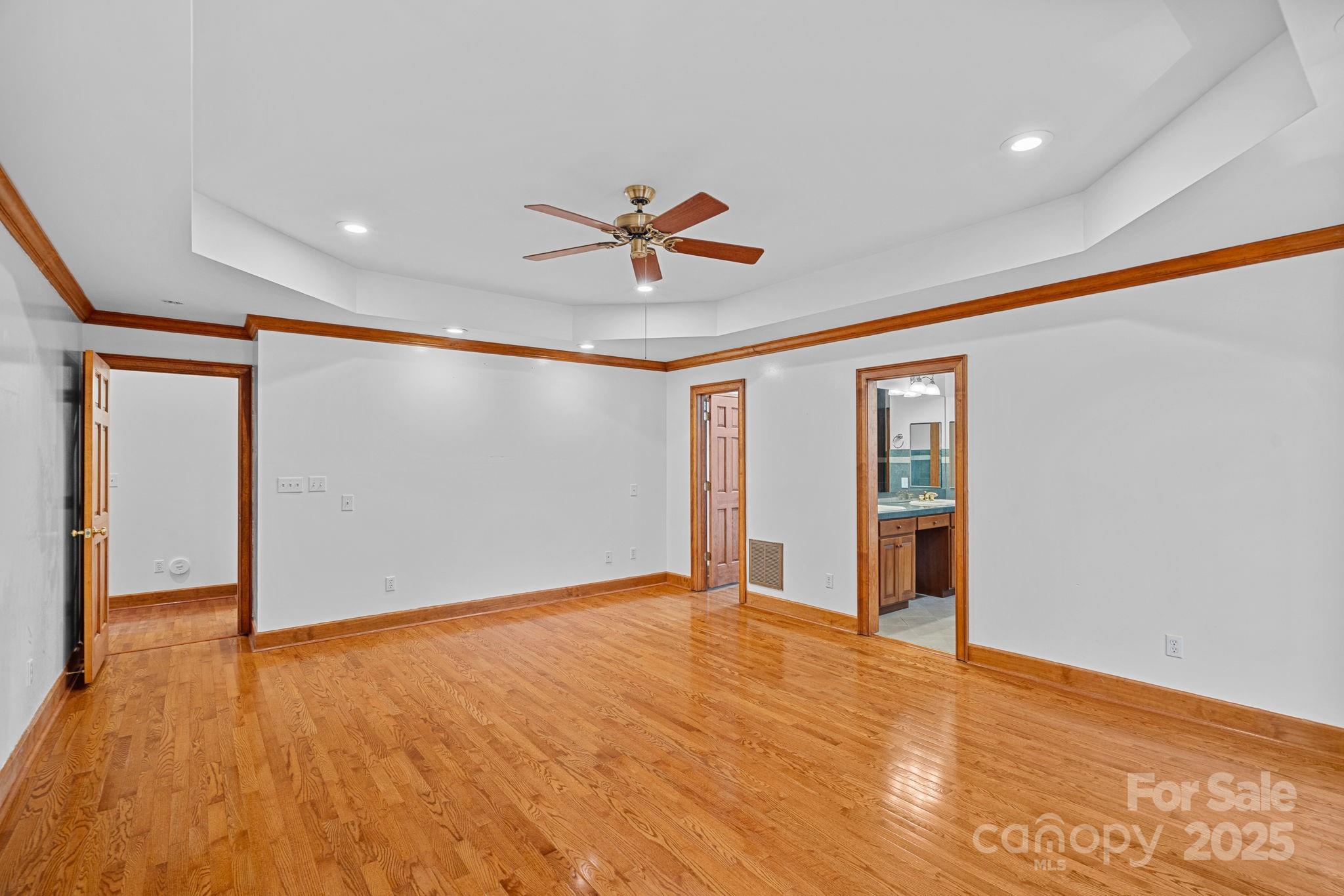 123 Golden Oak Drive