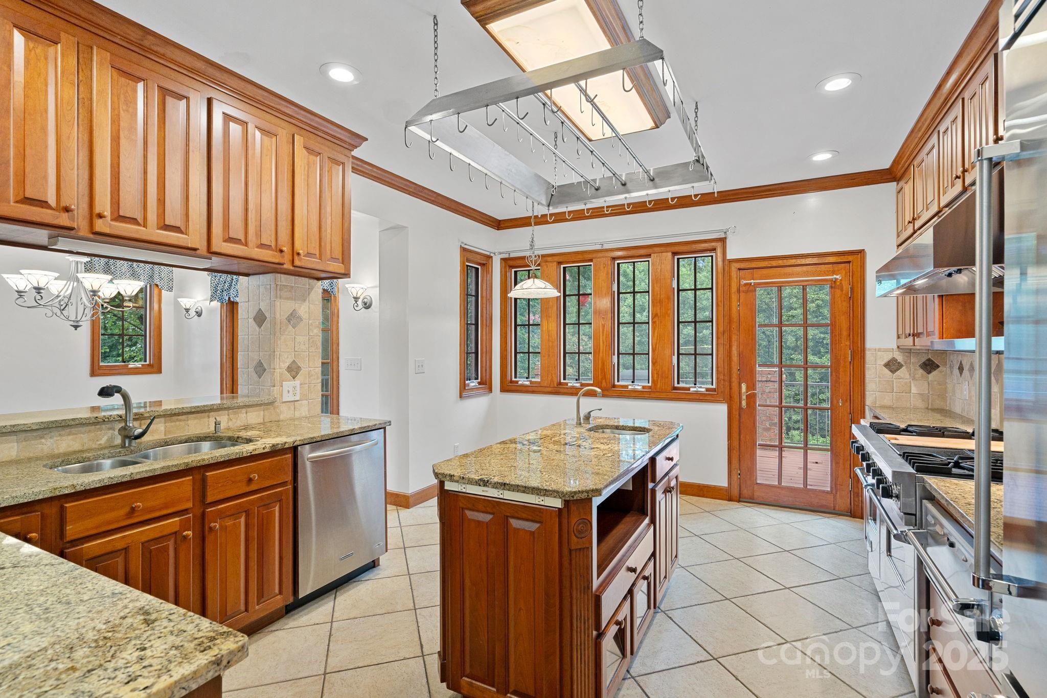 123 Golden Oak Drive