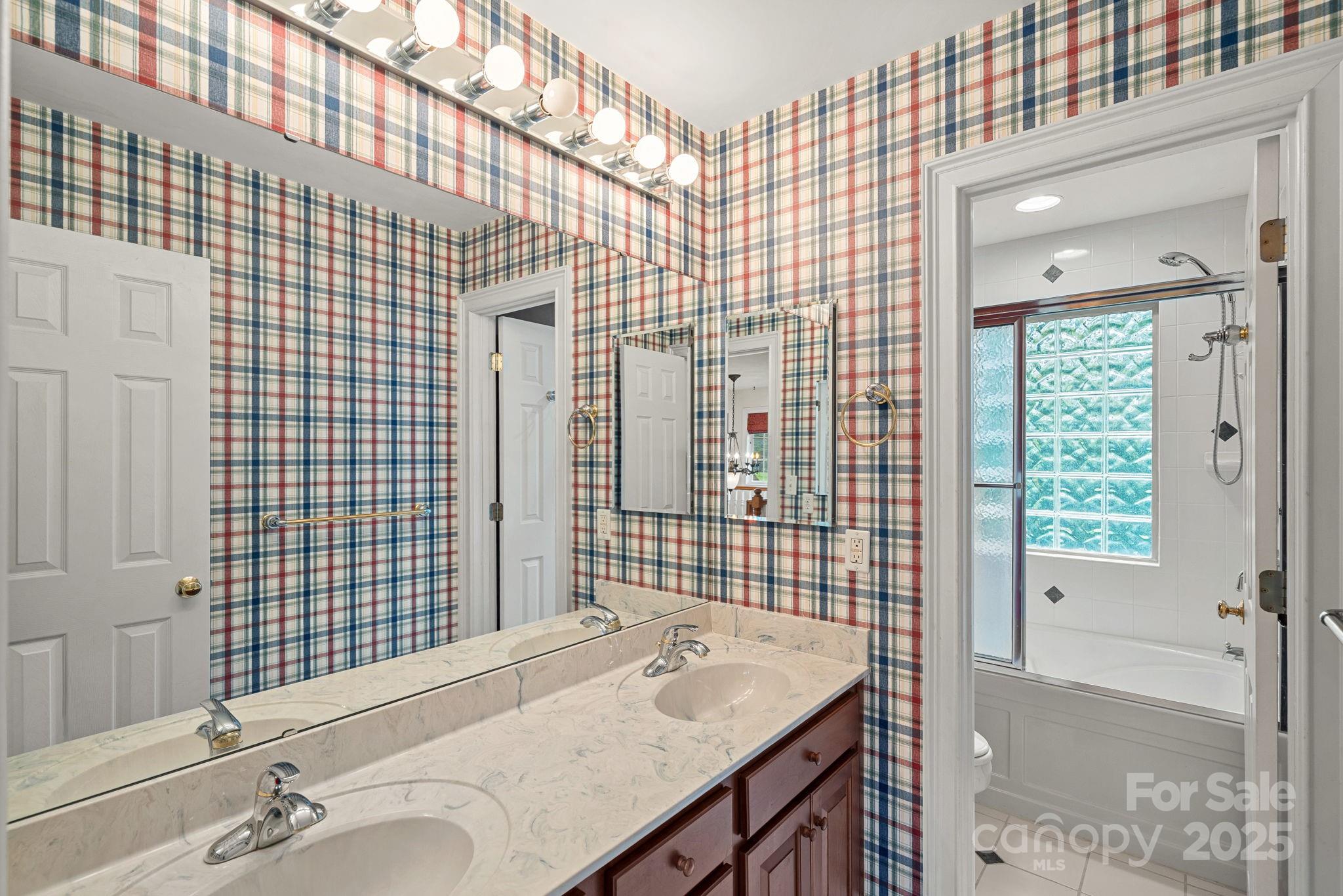 123 Golden Oak Drive