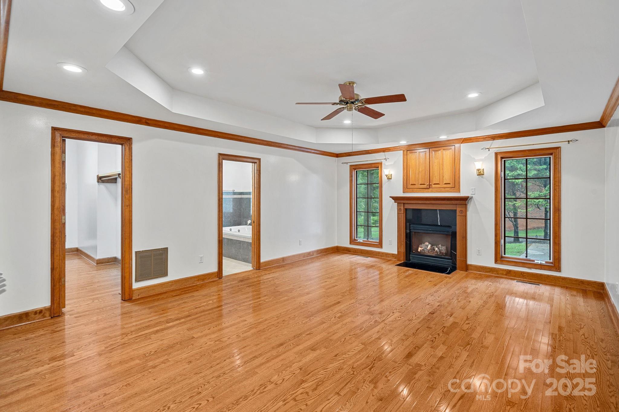 123 Golden Oak Drive