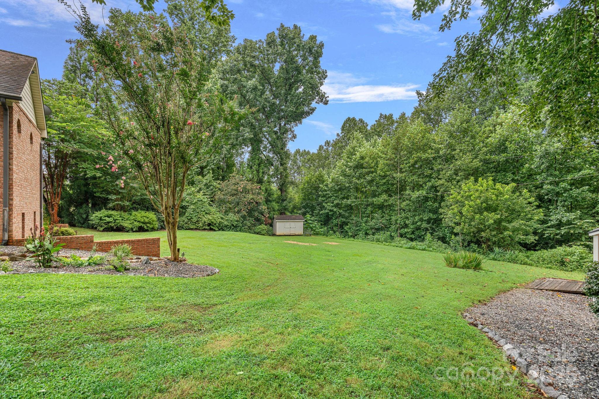 123 Golden Oak Drive