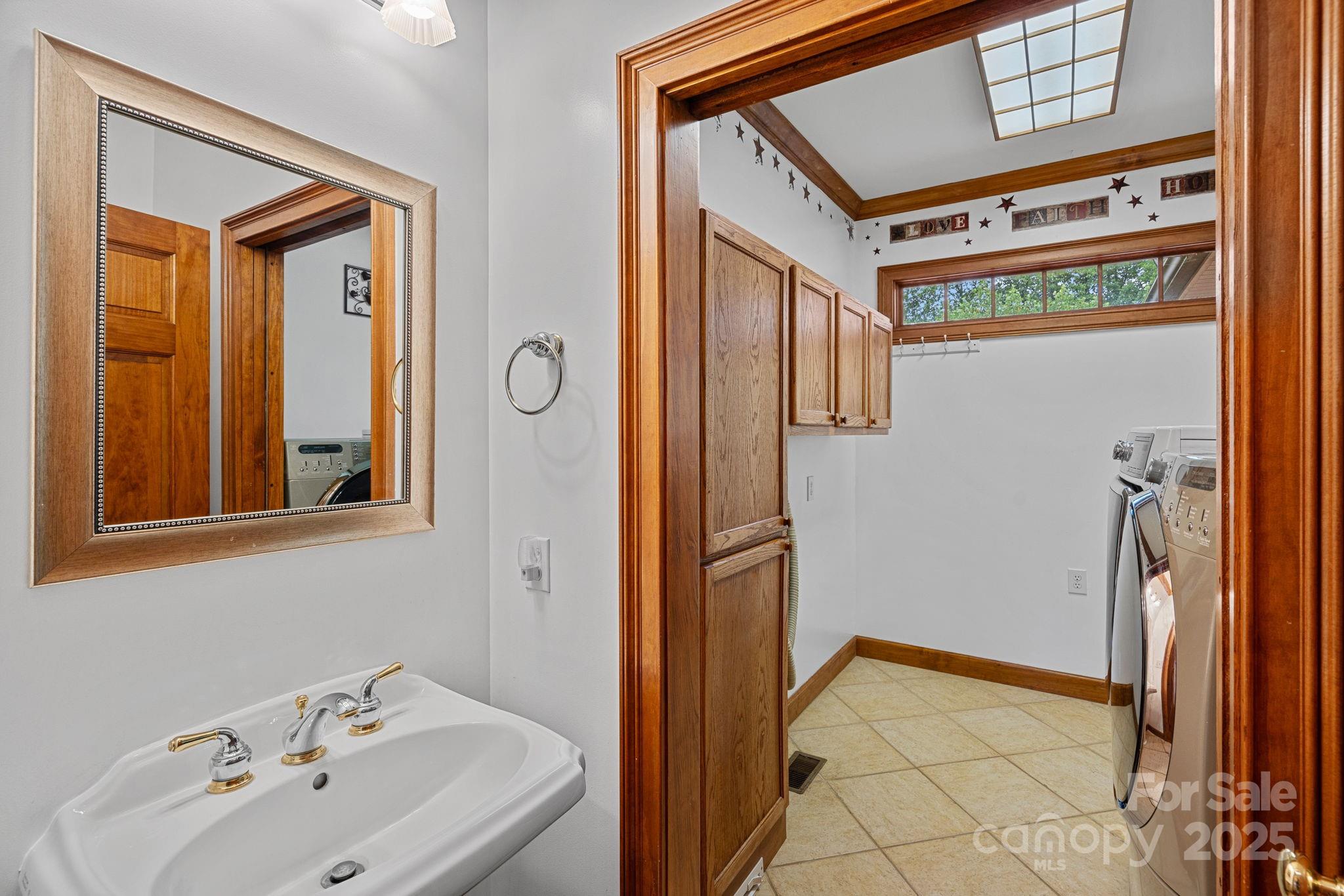 123 Golden Oak Drive
