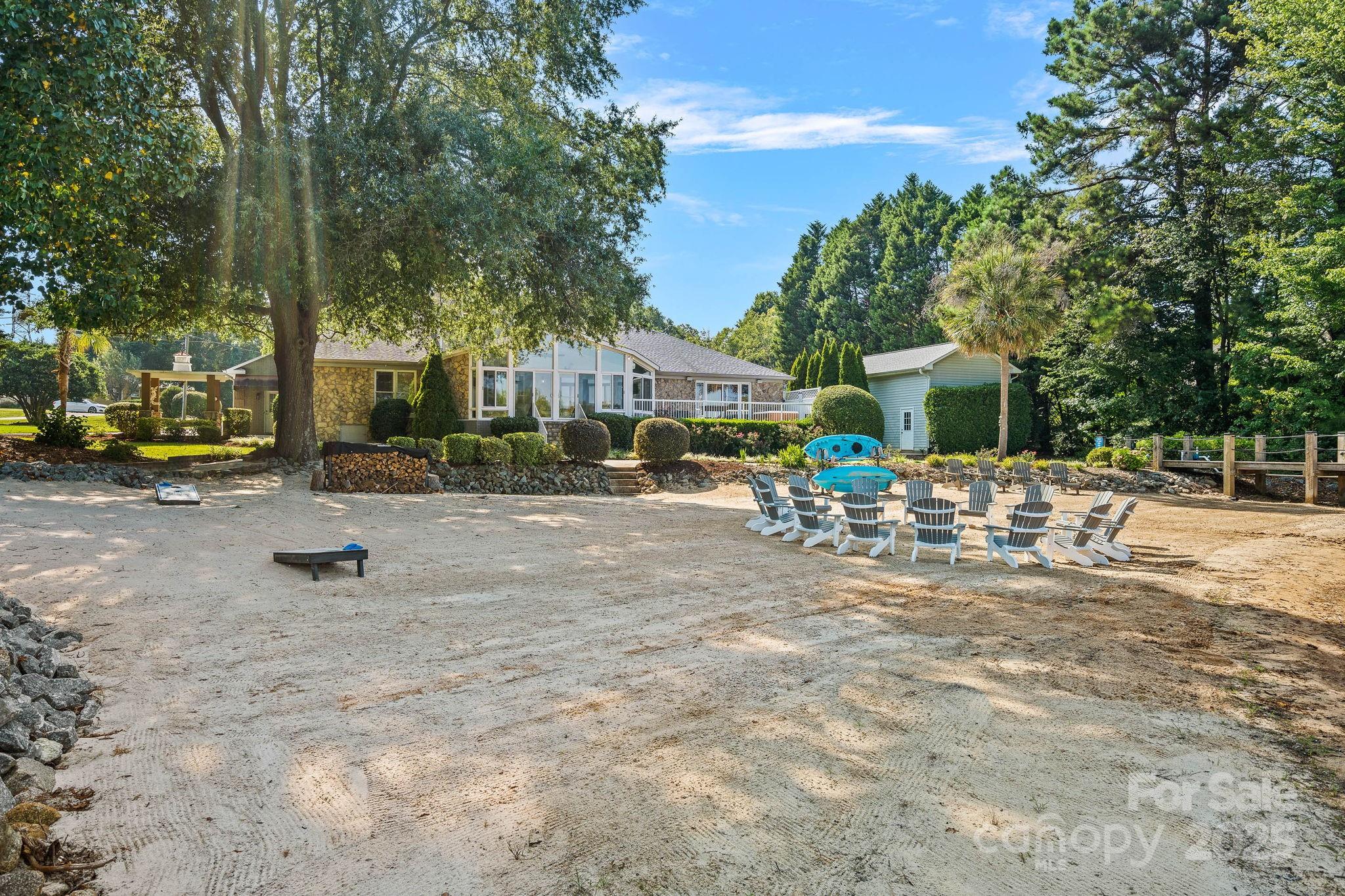1350 Strawberry Lane