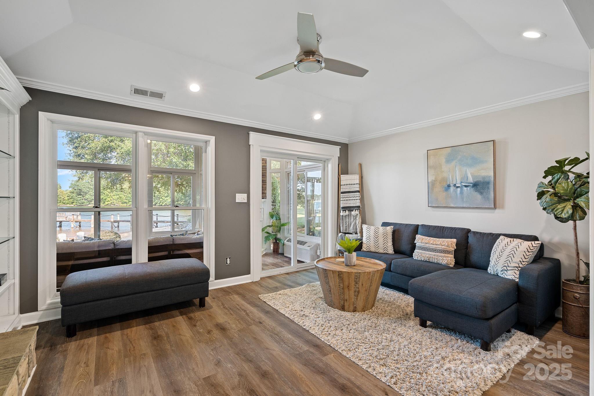 1350 Strawberry Lane