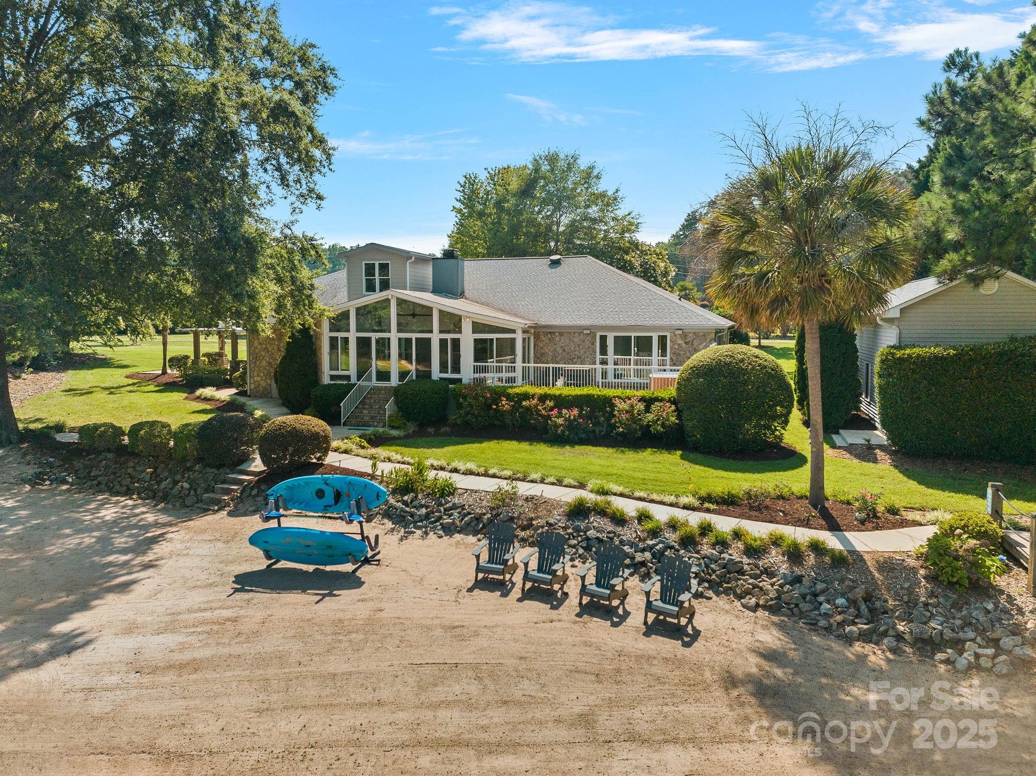 1350 Strawberry Lane