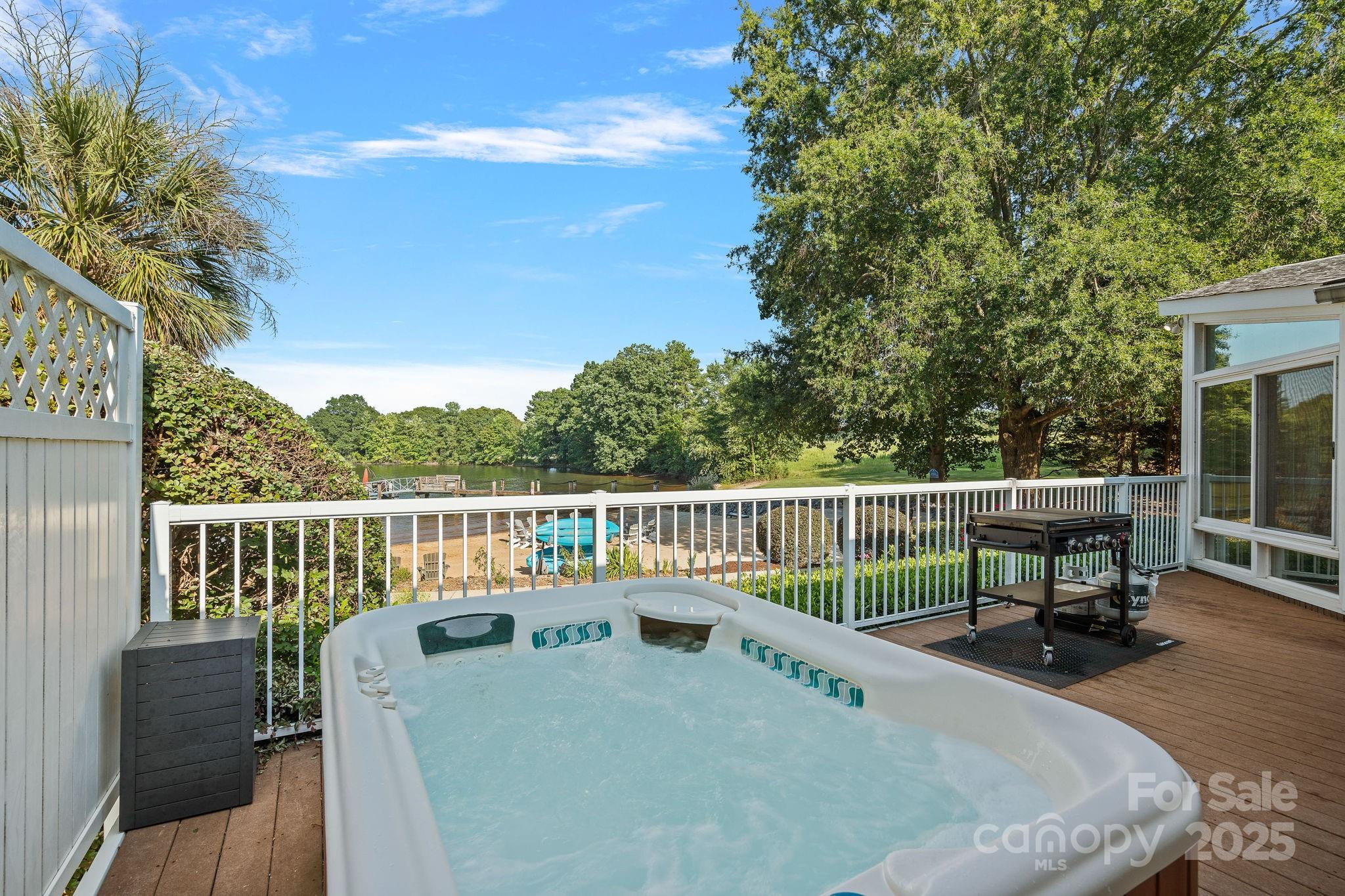 1350 Strawberry Lane