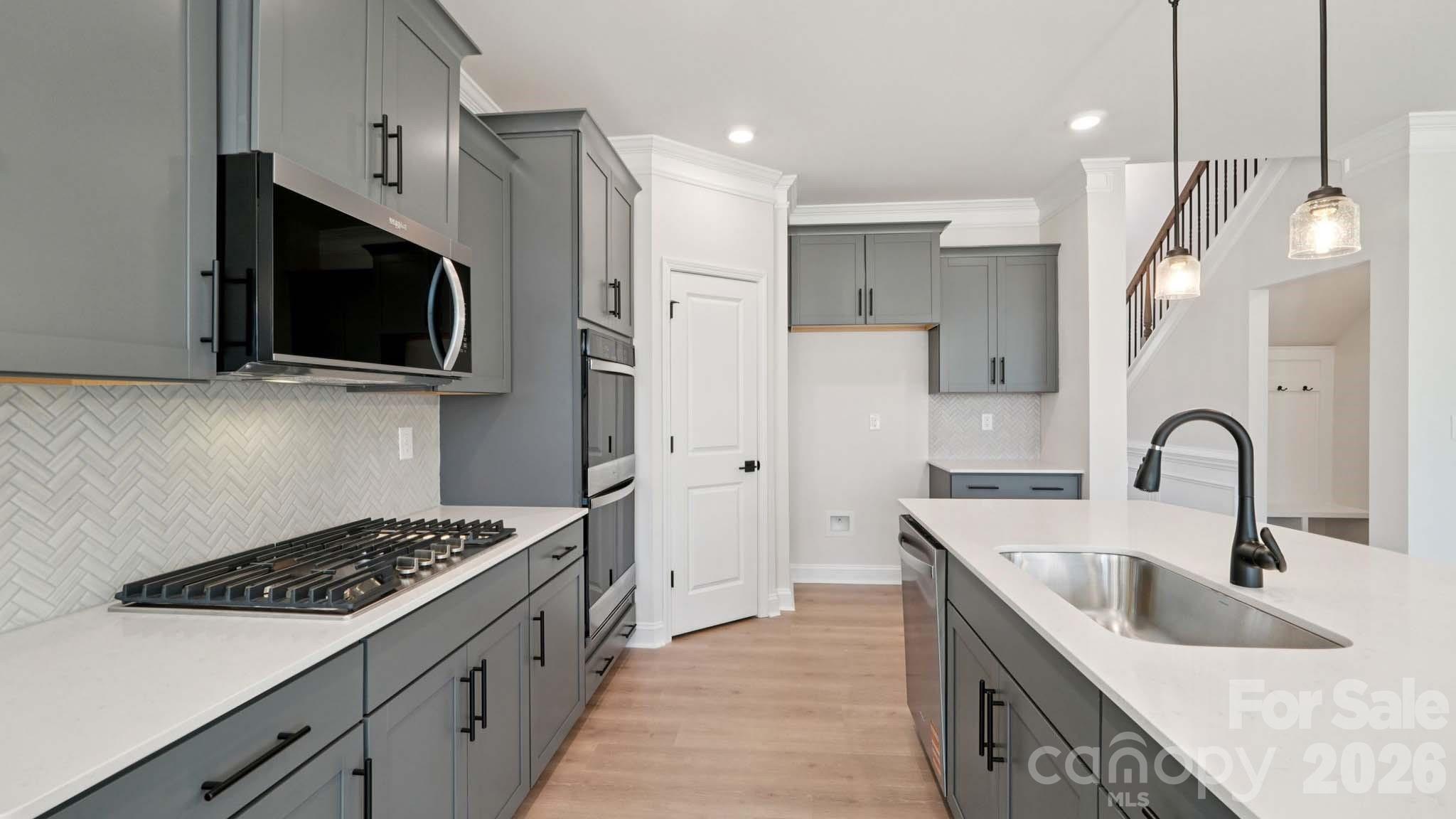 7185 Sylvan Retreat Drive