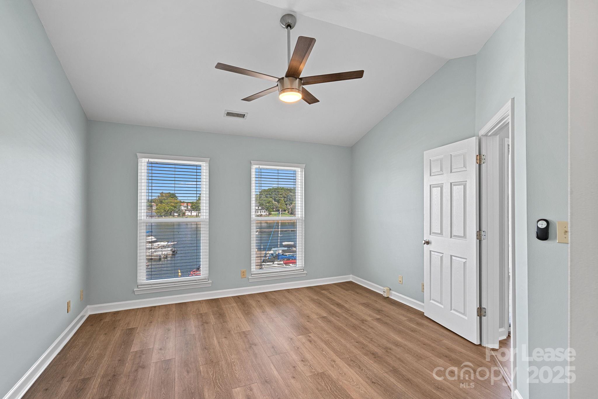 18663 Vineyard Point Lane