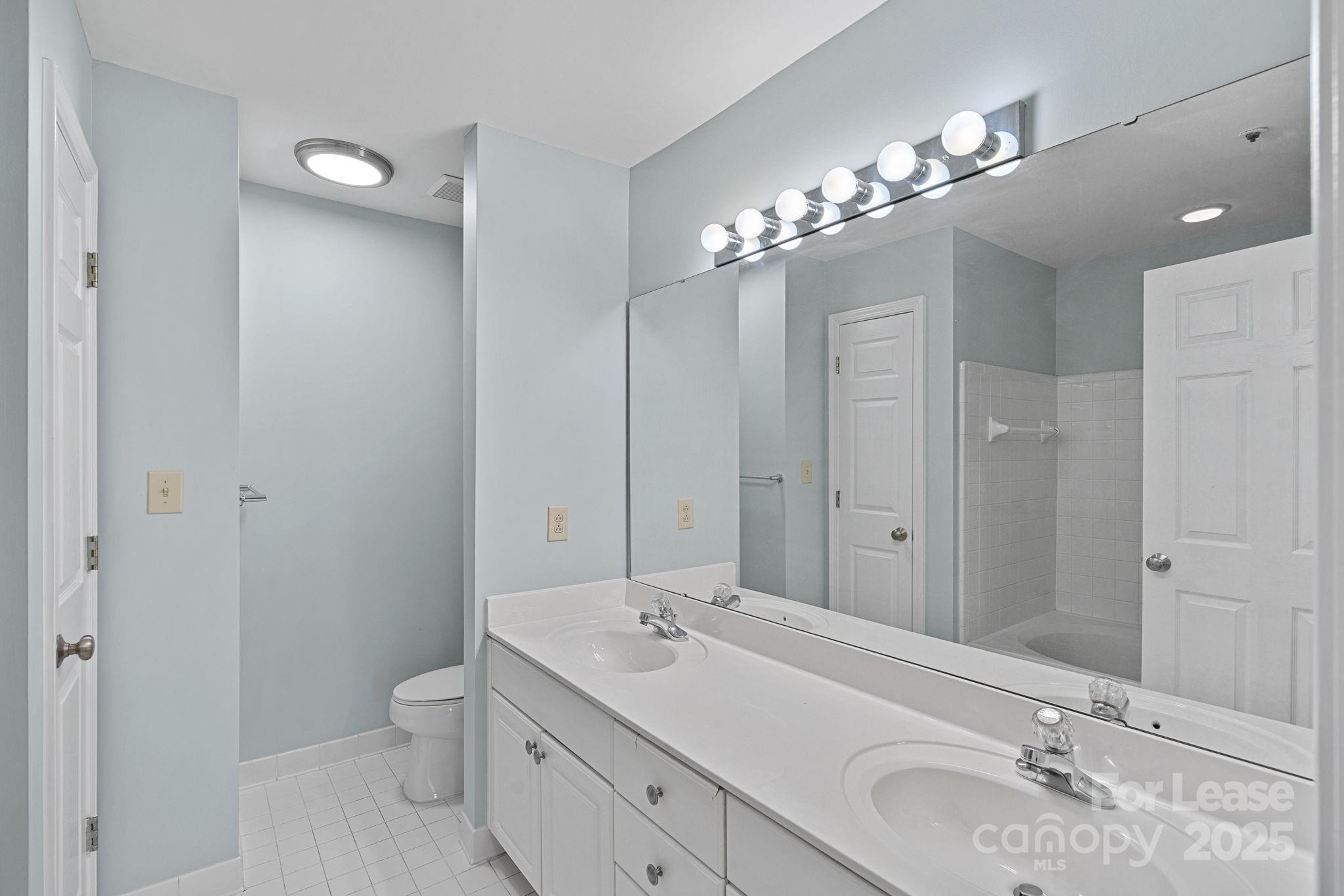 18663 Vineyard Point Lane