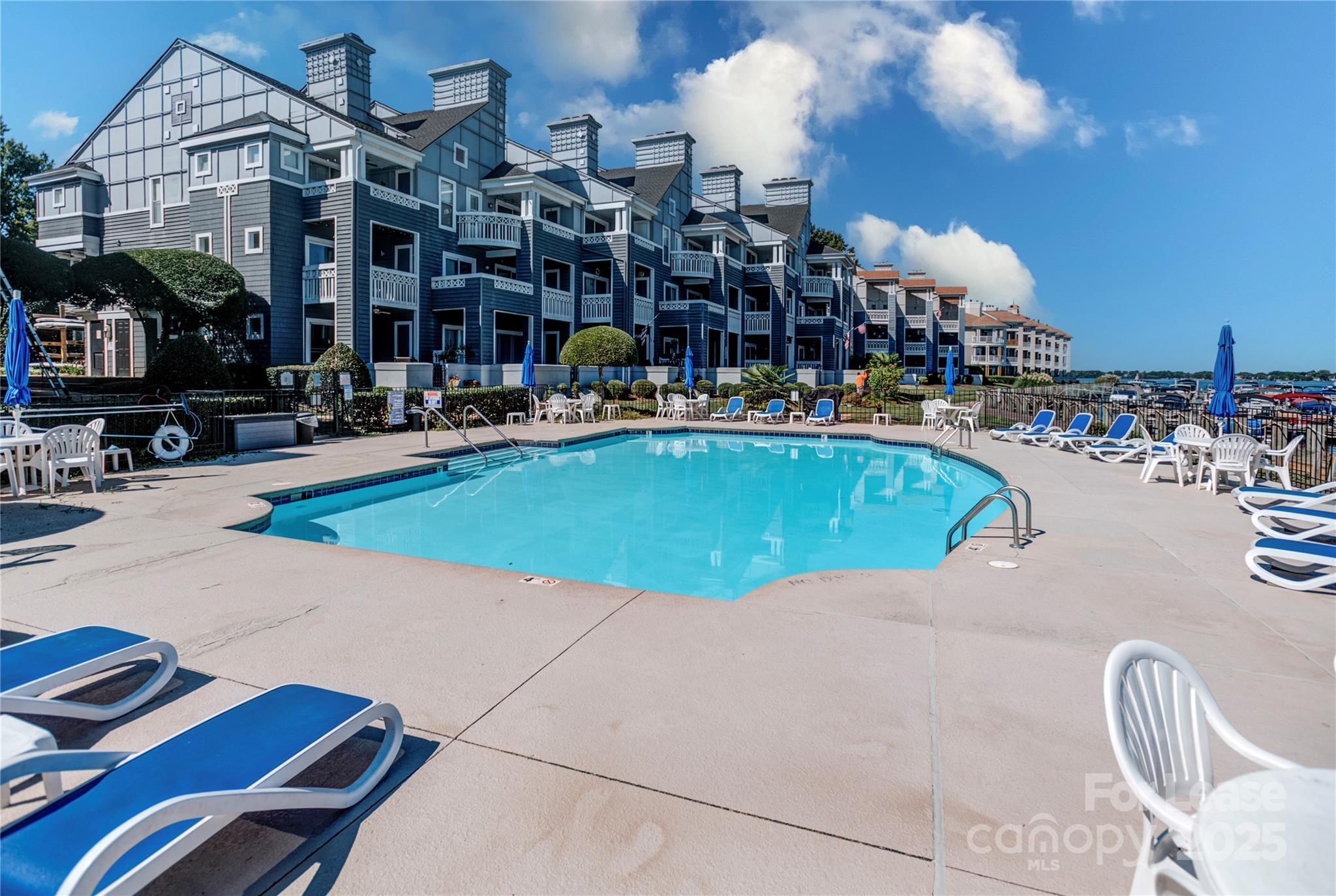 18663 Vineyard Point Lane