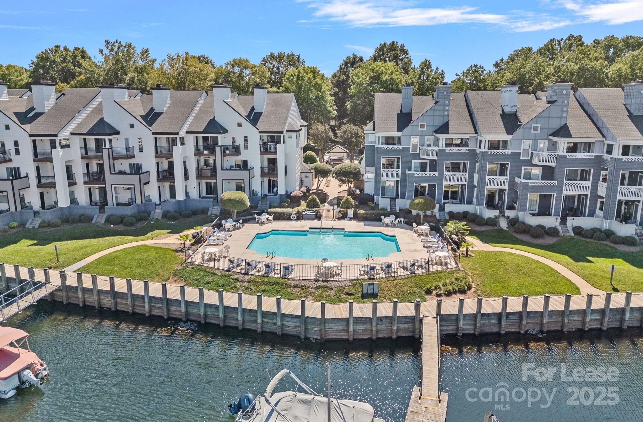 18663 Vineyard Point Lane