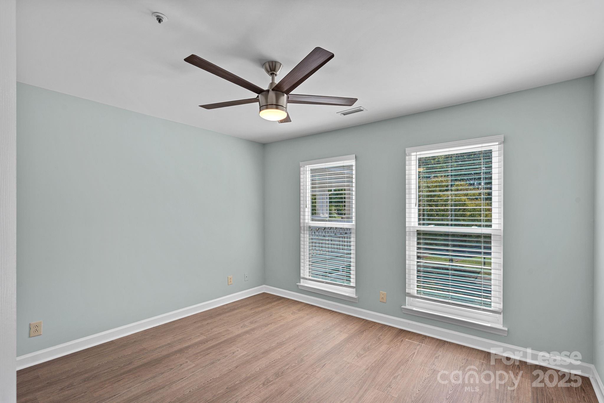 18663 Vineyard Point Lane