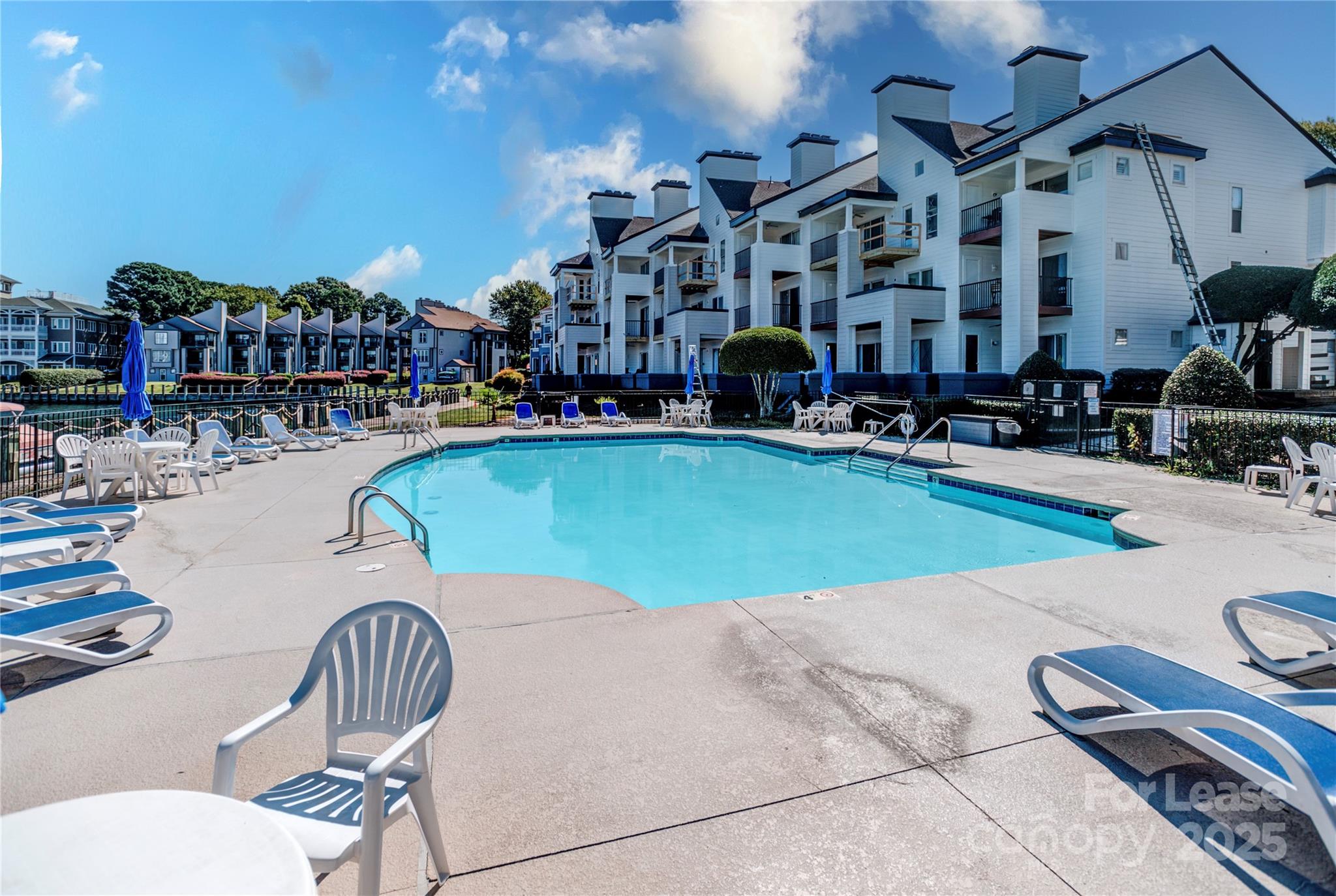 18663 Vineyard Point Lane