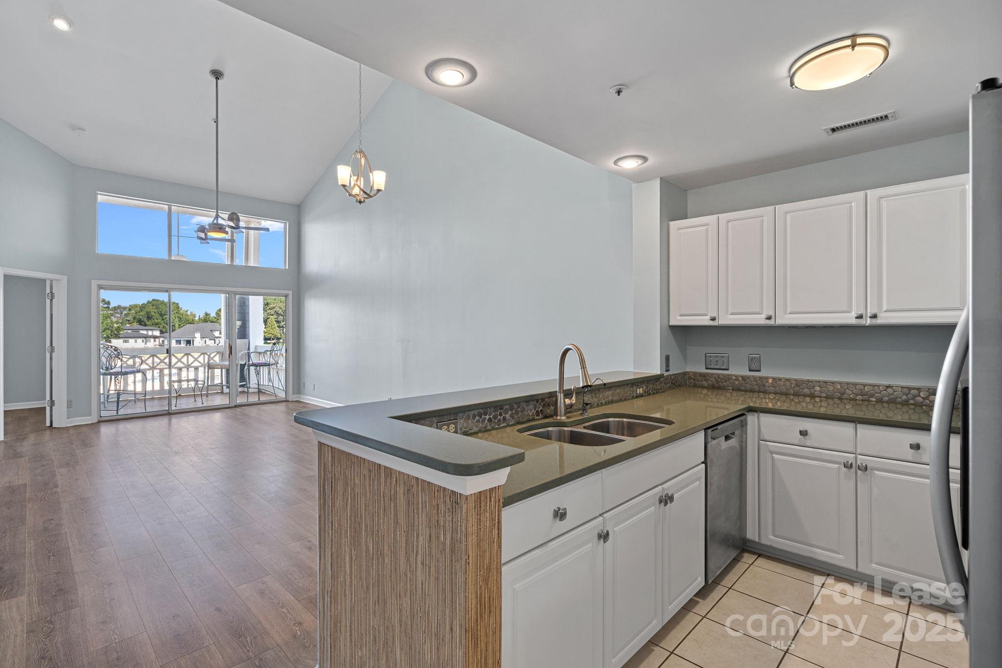 18663 Vineyard Point Lane