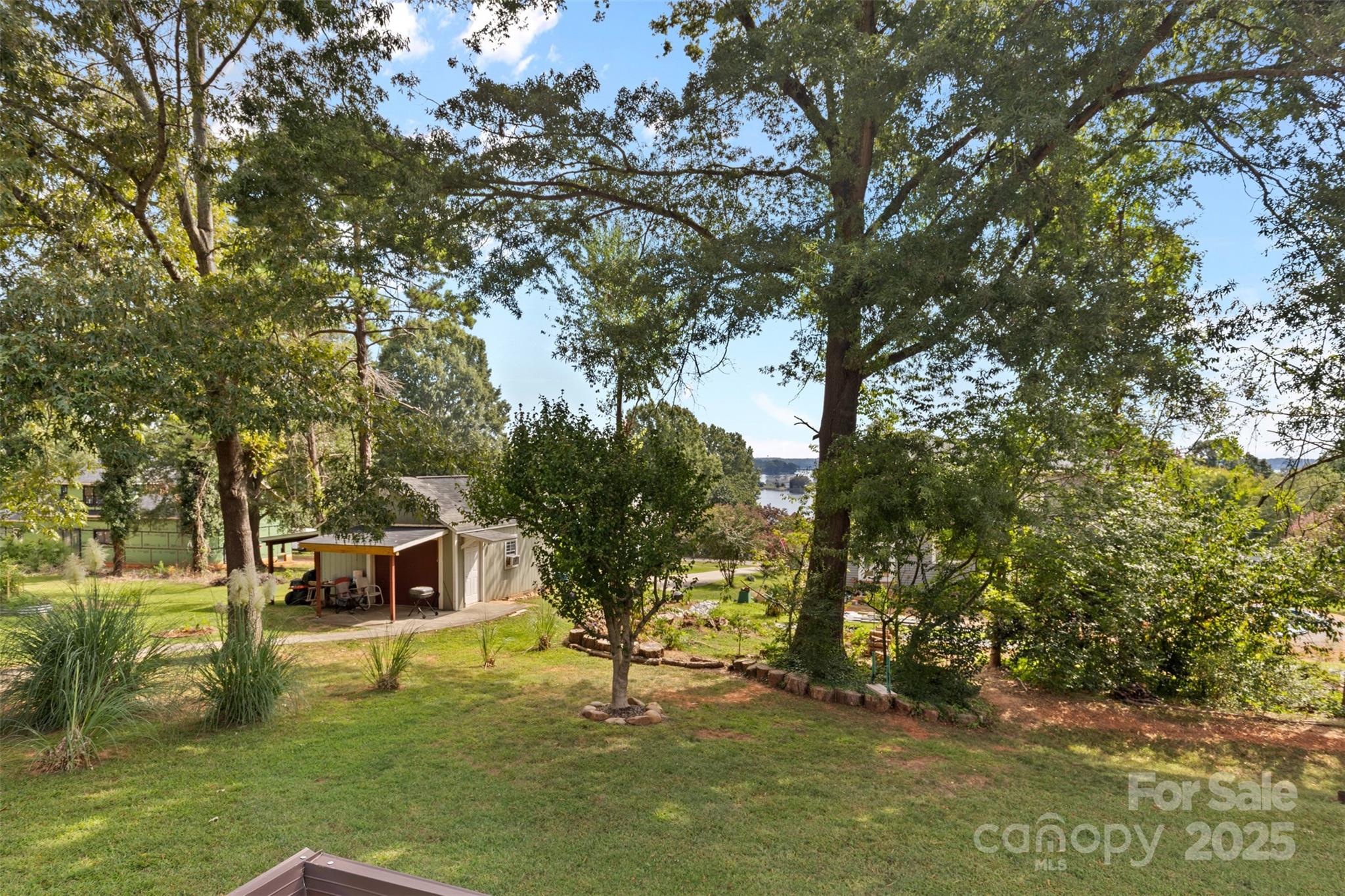 4920 Surfwood Drive