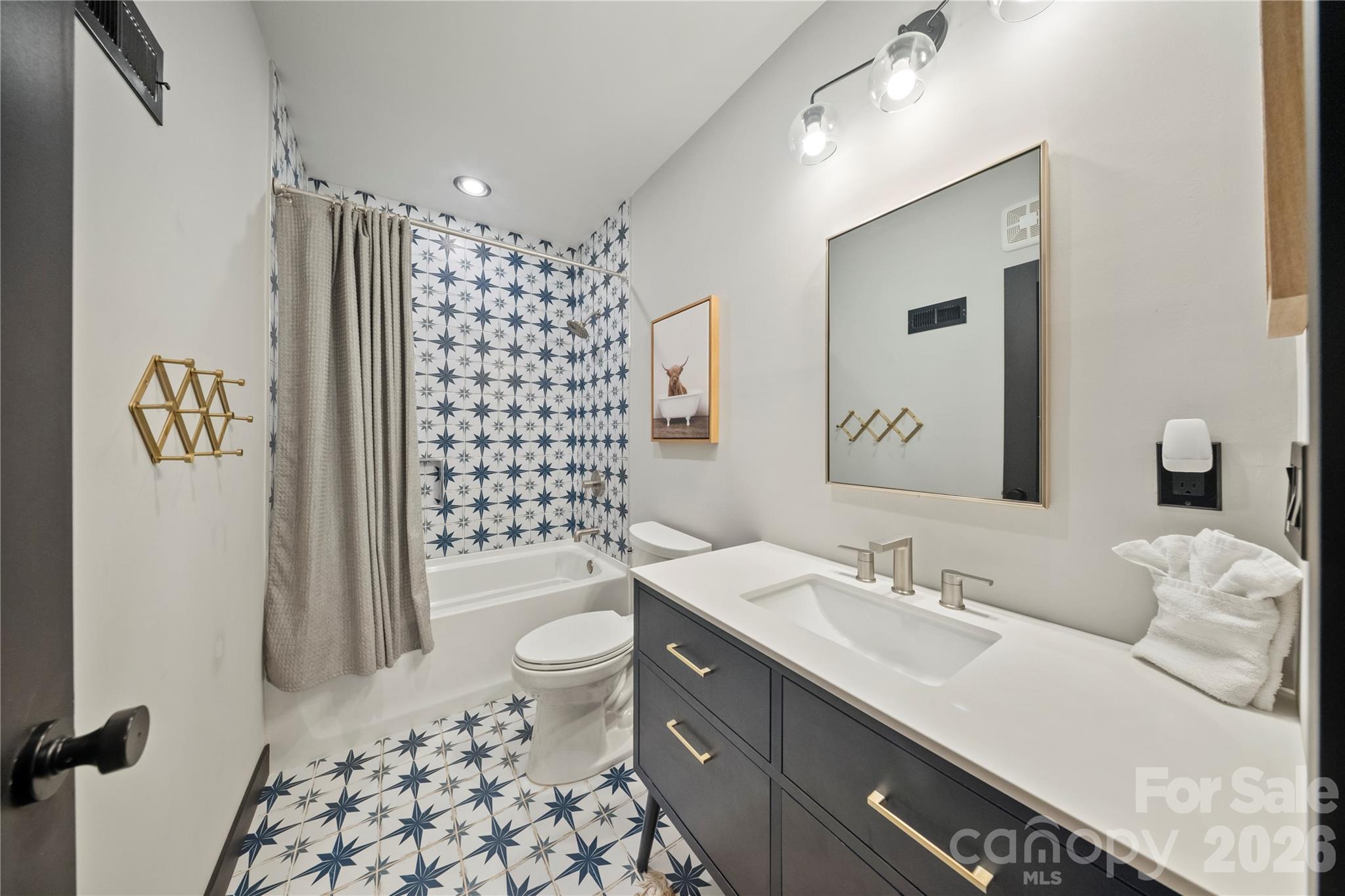 379 Indian Trail