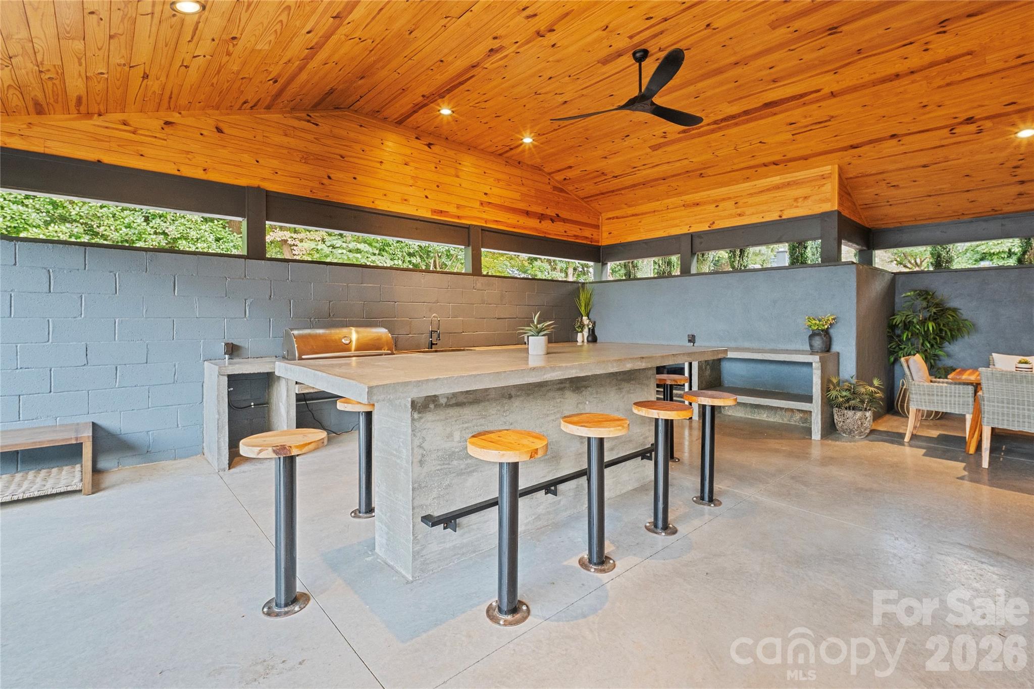 379 Indian Trail