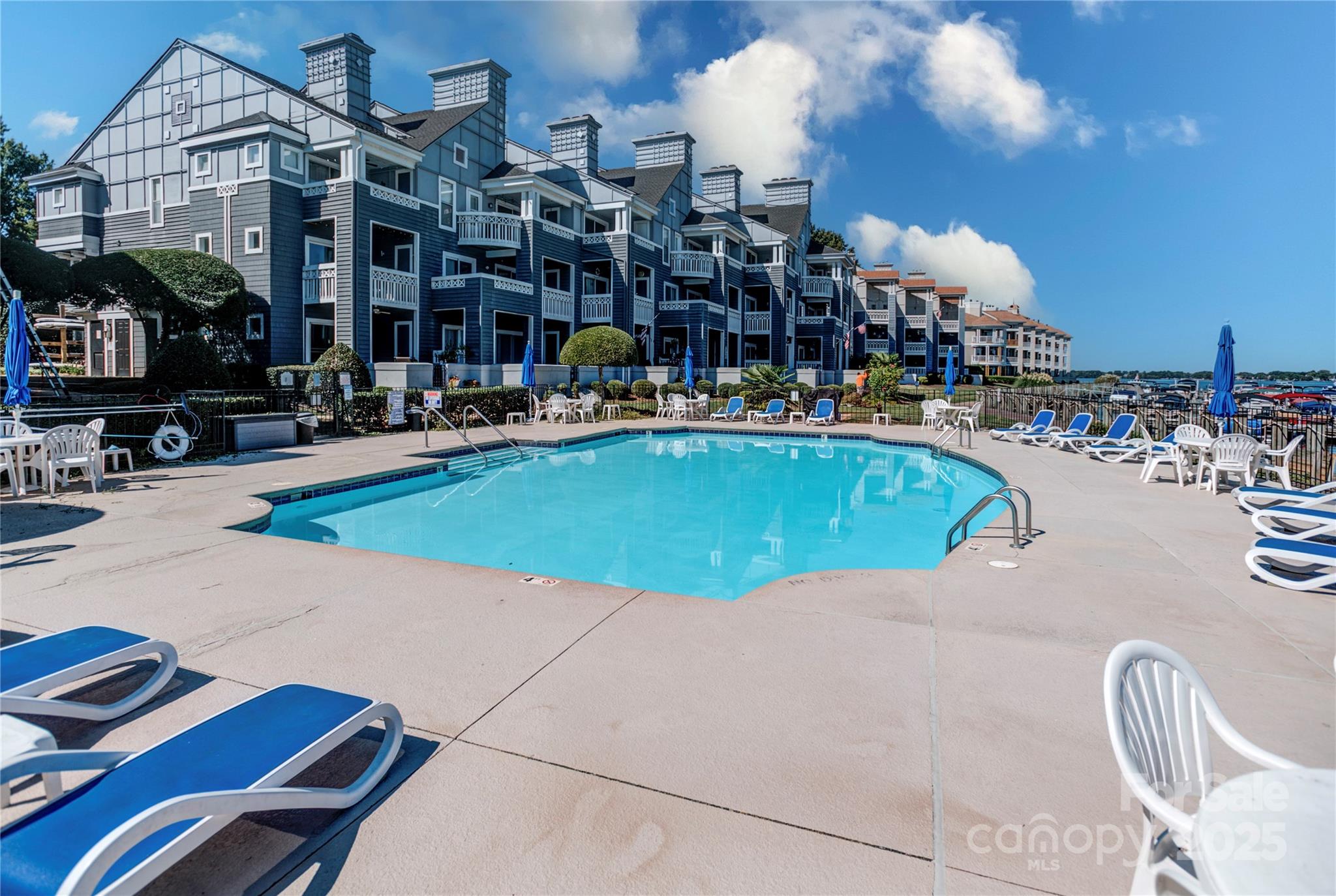 18673 Vineyard Point Lane