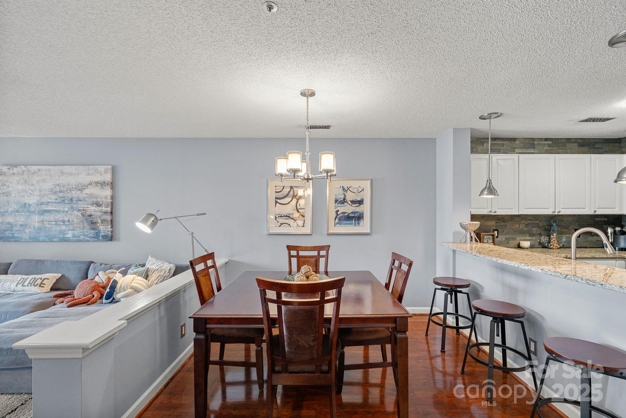 18673 Vineyard Point Lane