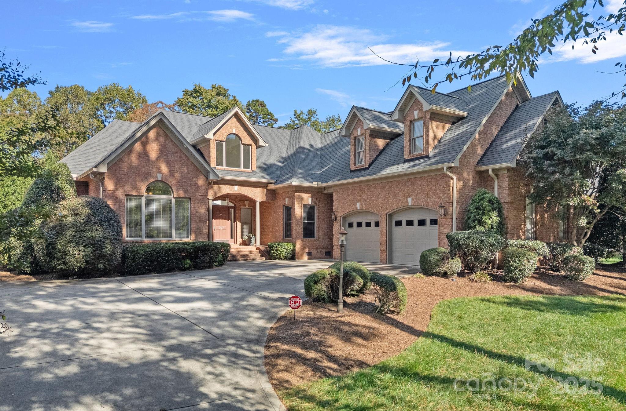 107 Kenway Loop