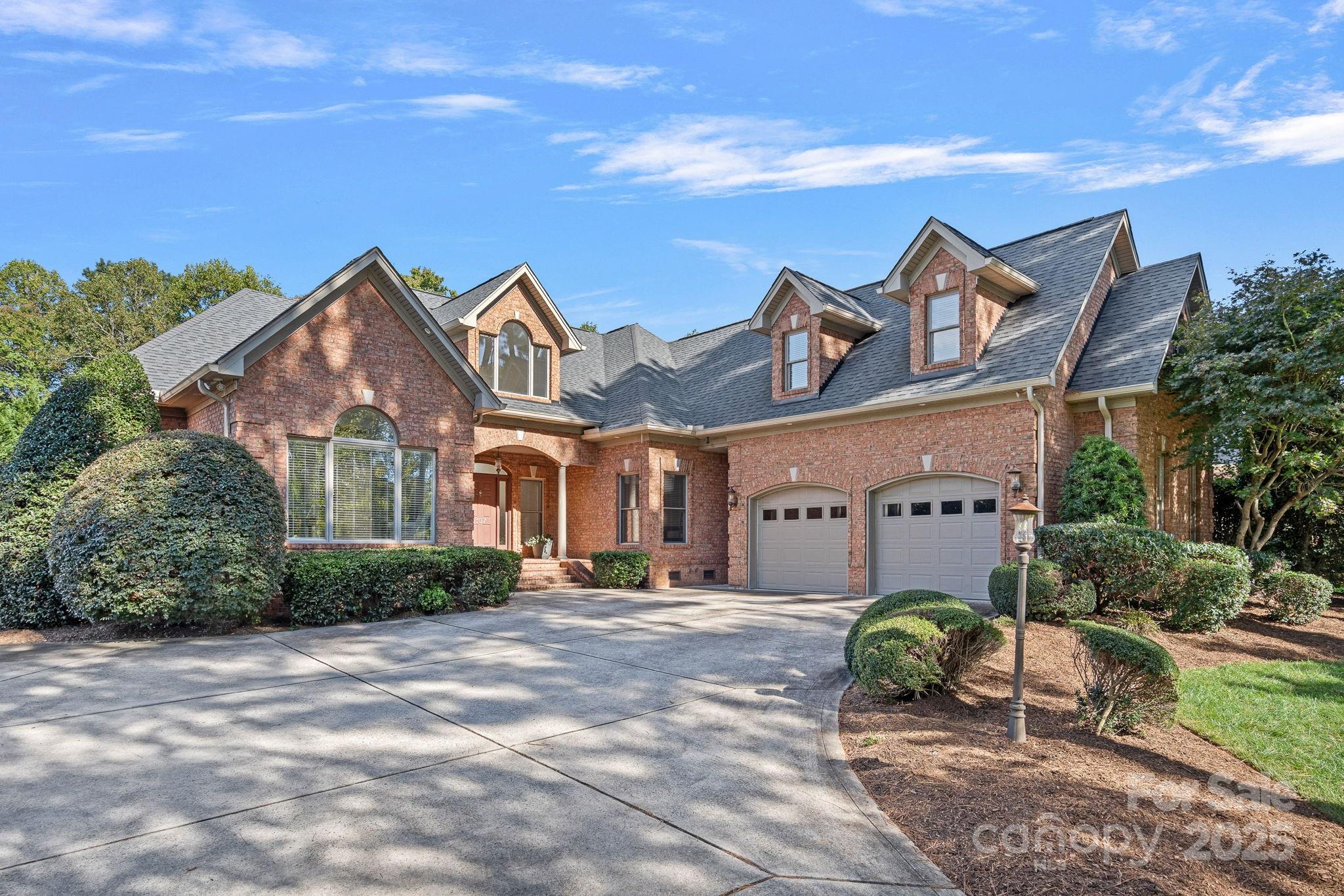 107 Kenway Loop