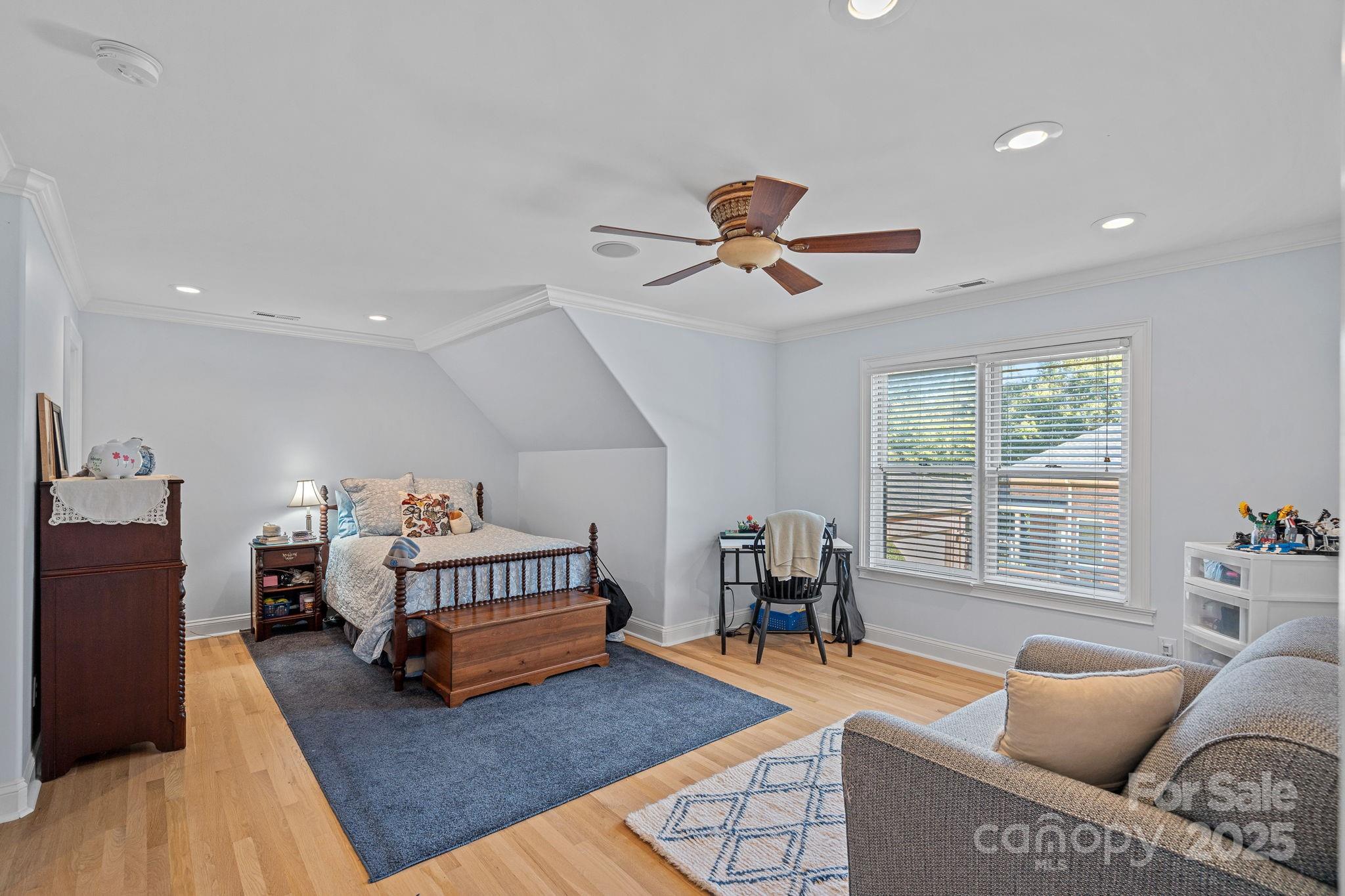 107 Kenway Loop