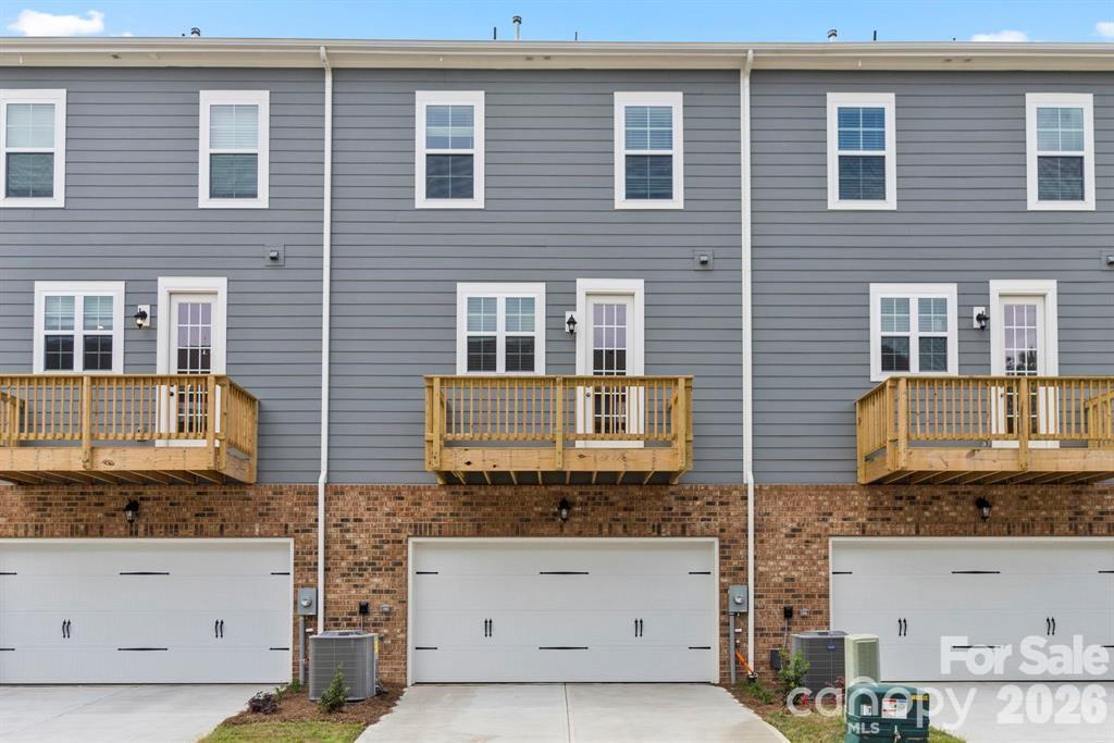 7113 Brookview Lane