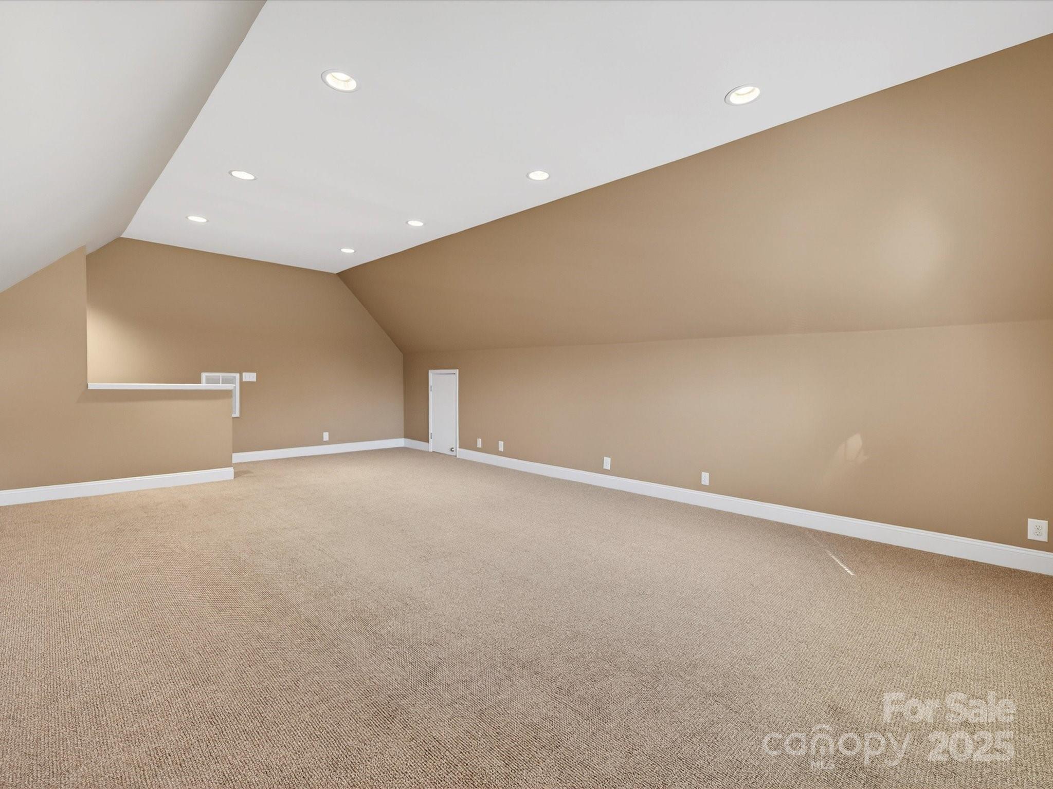 153 Collingswood Road