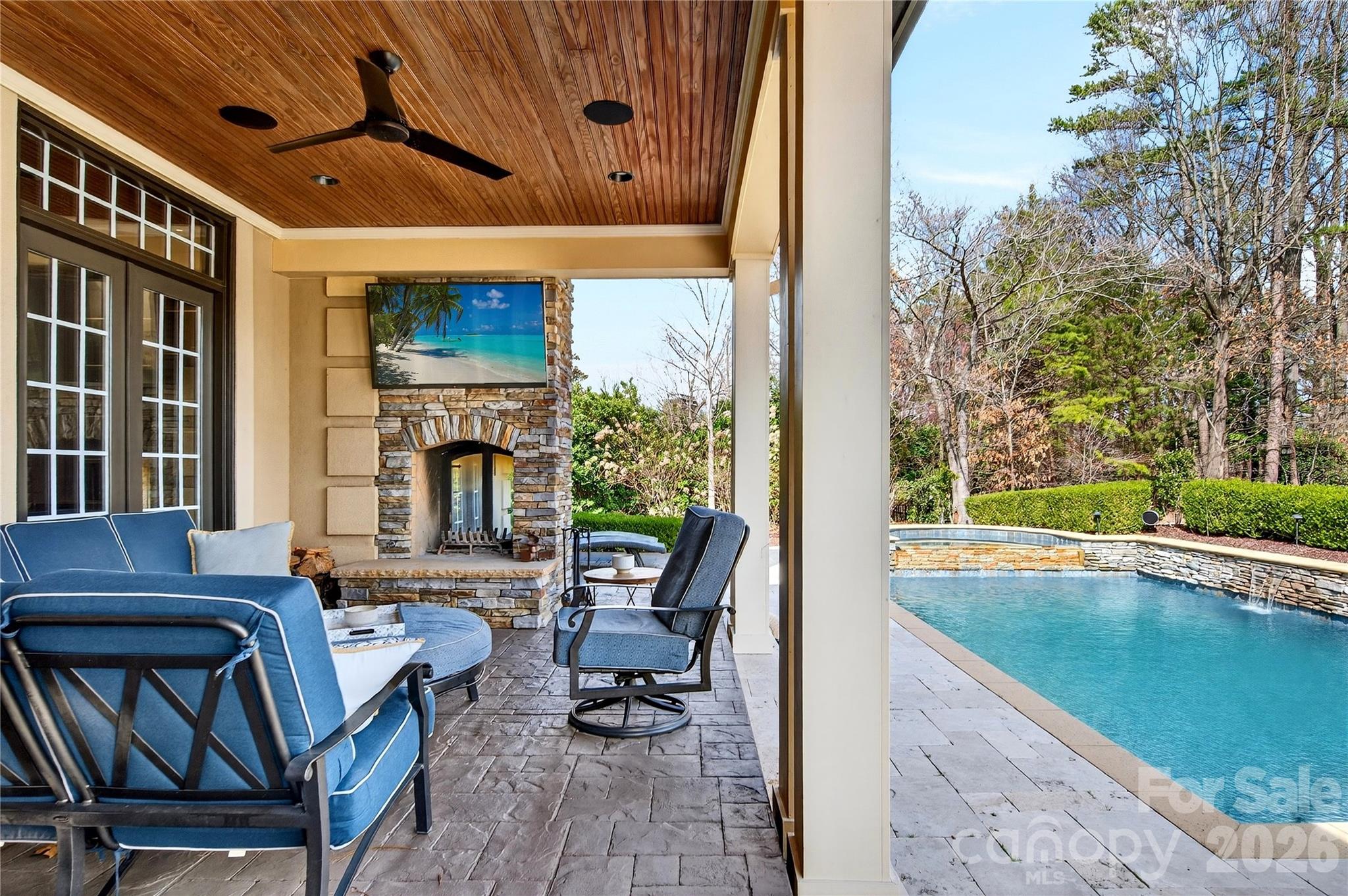 19442 Peninsula Shores Drive