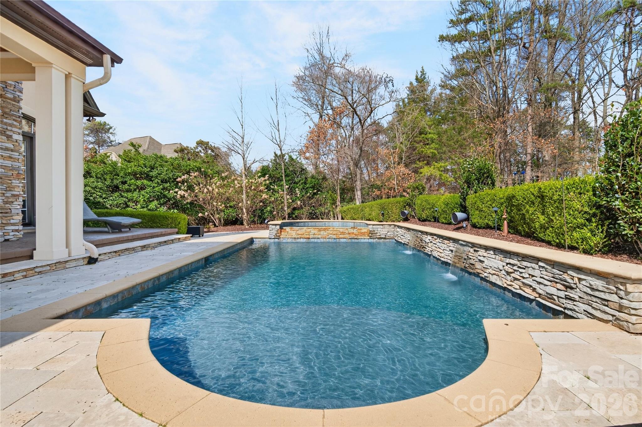 19442 Peninsula Shores Drive