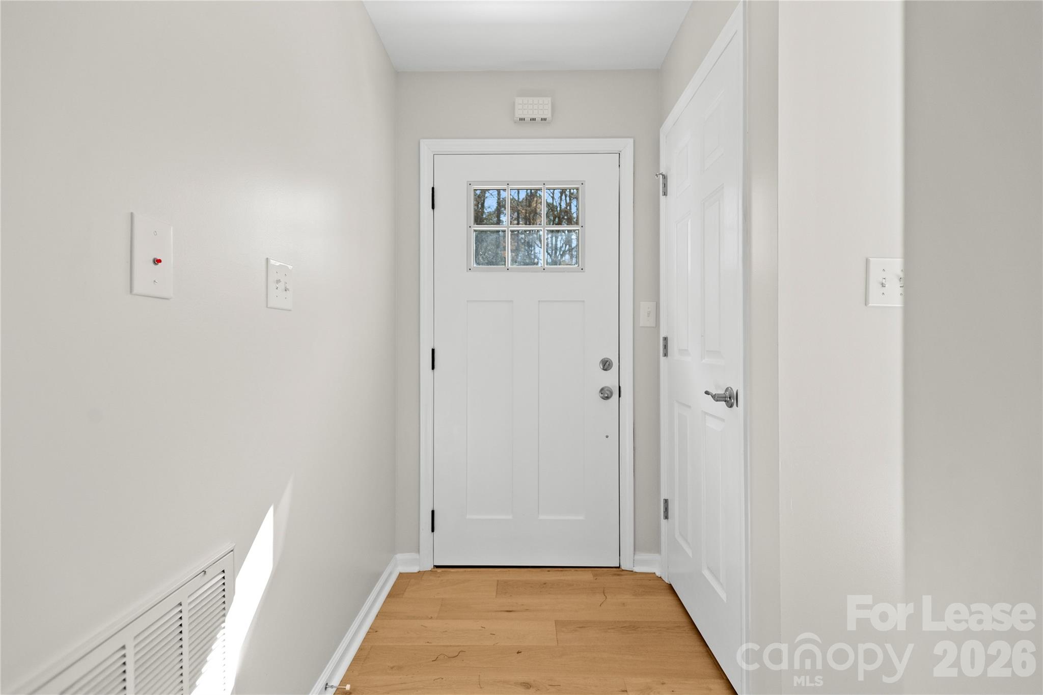 280 Lakeview Shores Loop