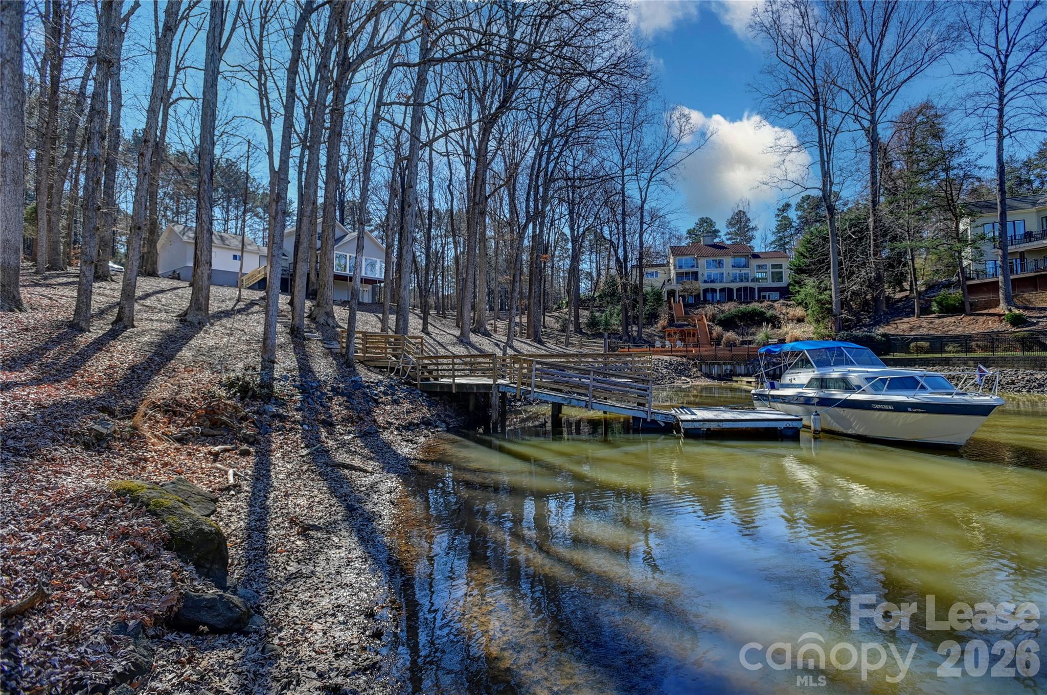 280 Lakeview Shores Loop