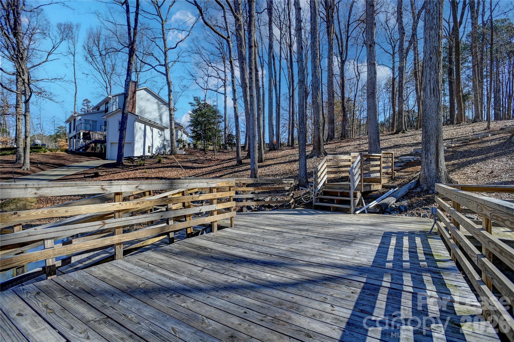 280 Lakeview Shores Loop