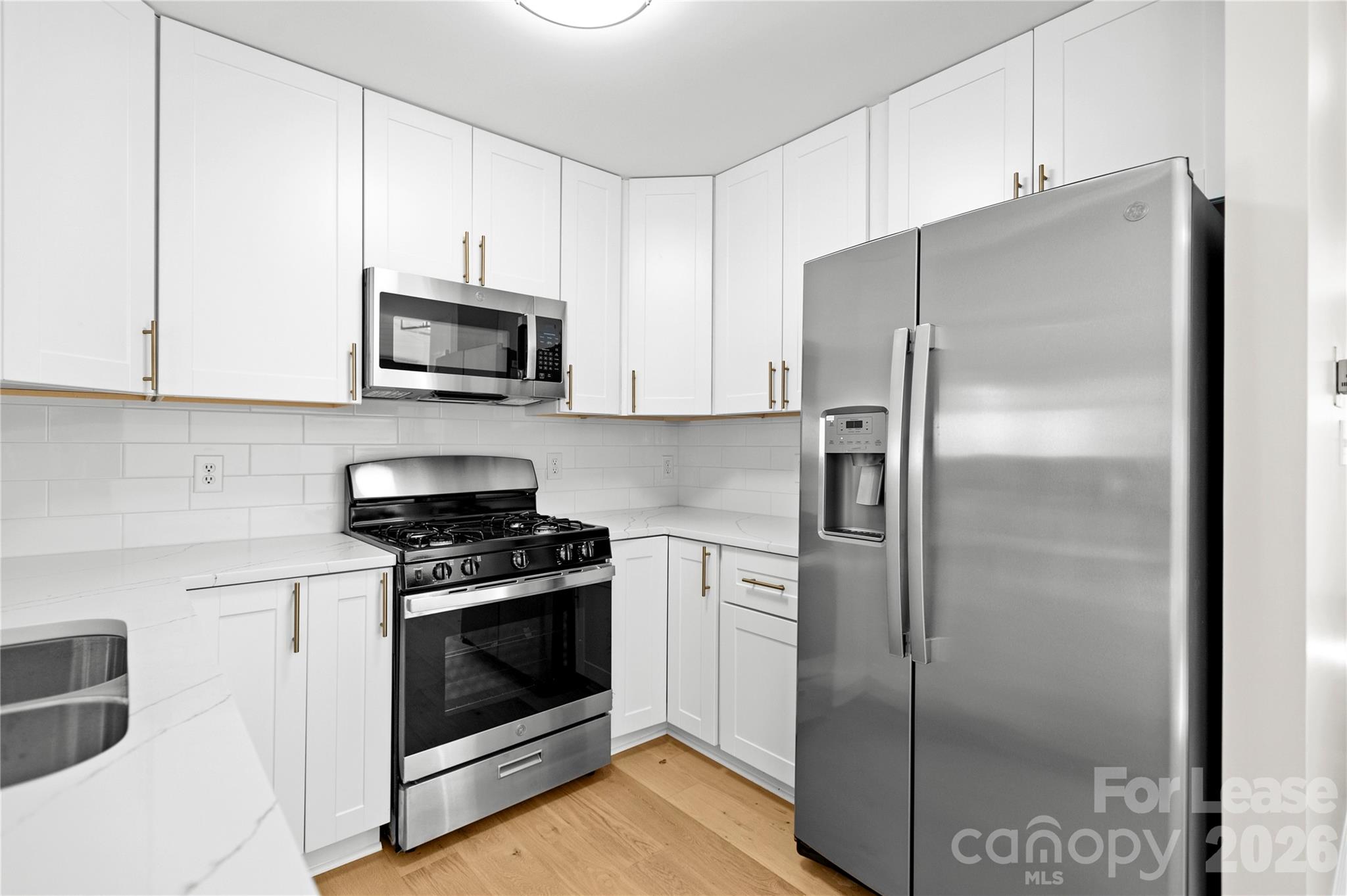 280 Lakeview Shores Loop