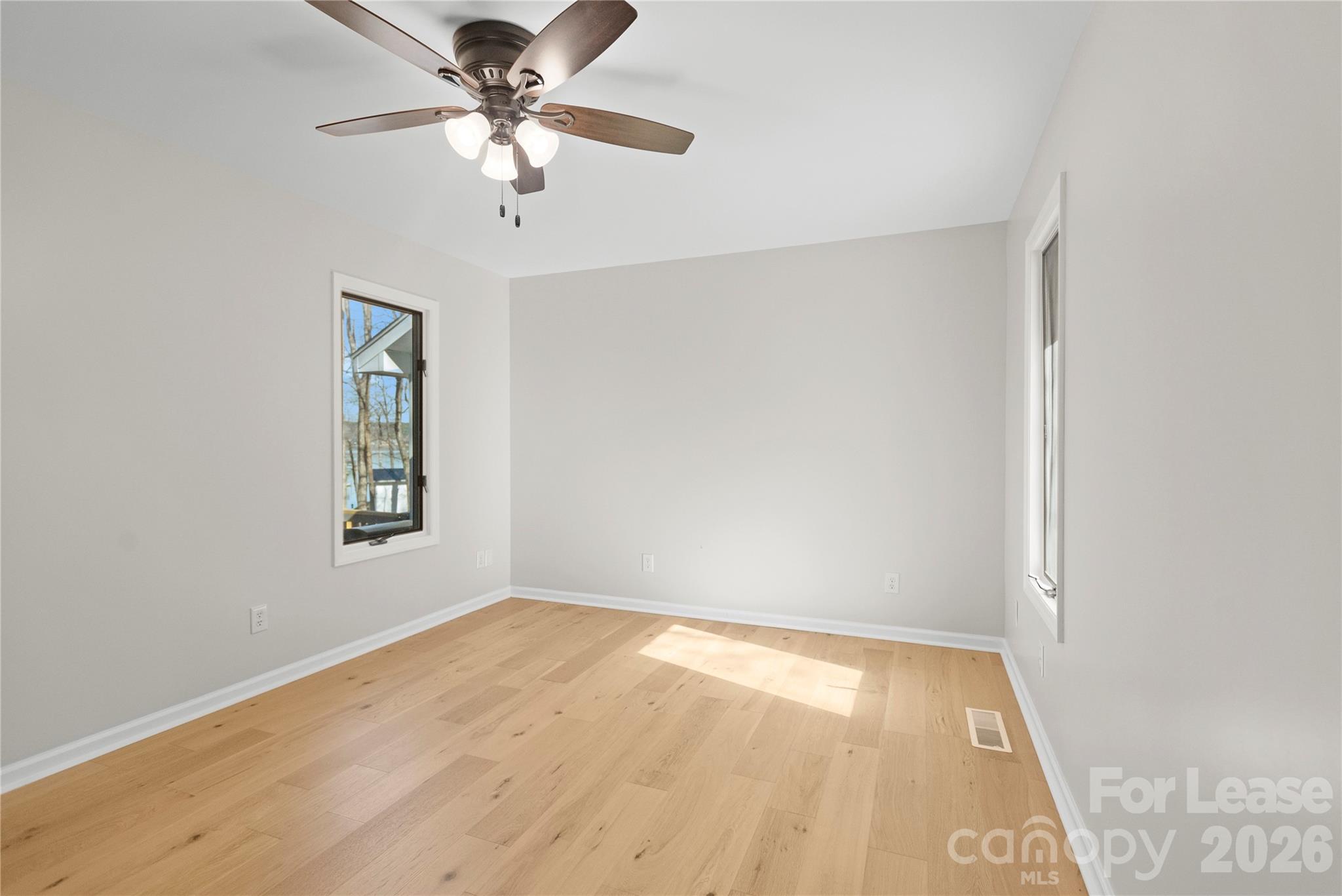 280 Lakeview Shores Loop