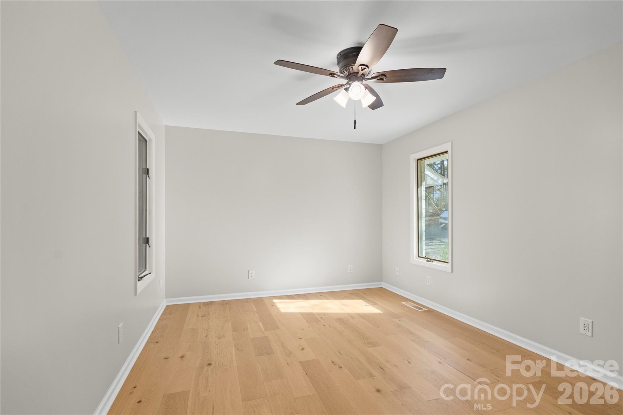280 Lakeview Shores Loop