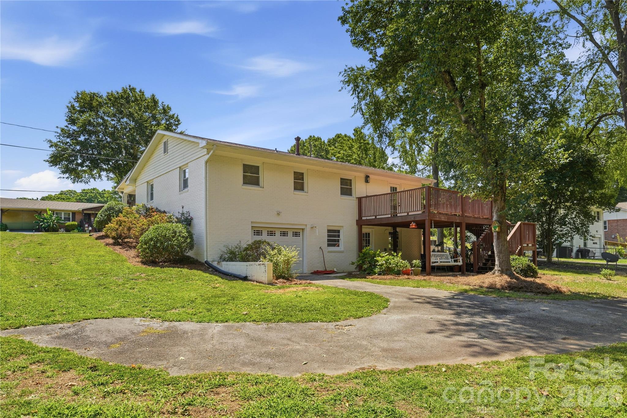 520 Eastway Avenue Unit: 37