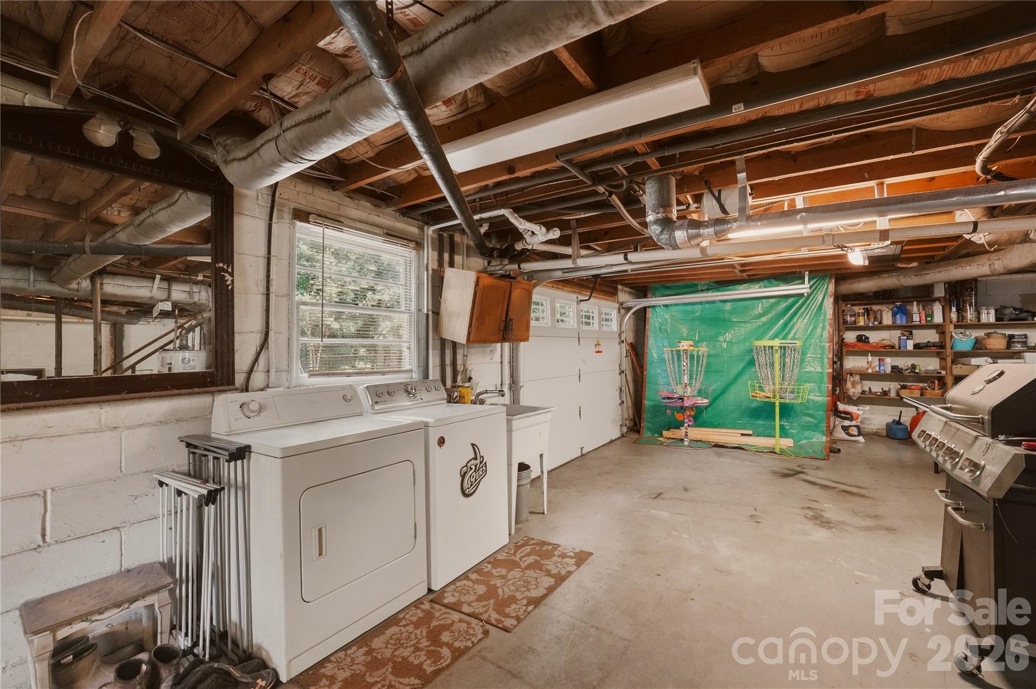 520 Eastway Avenue Unit: 37