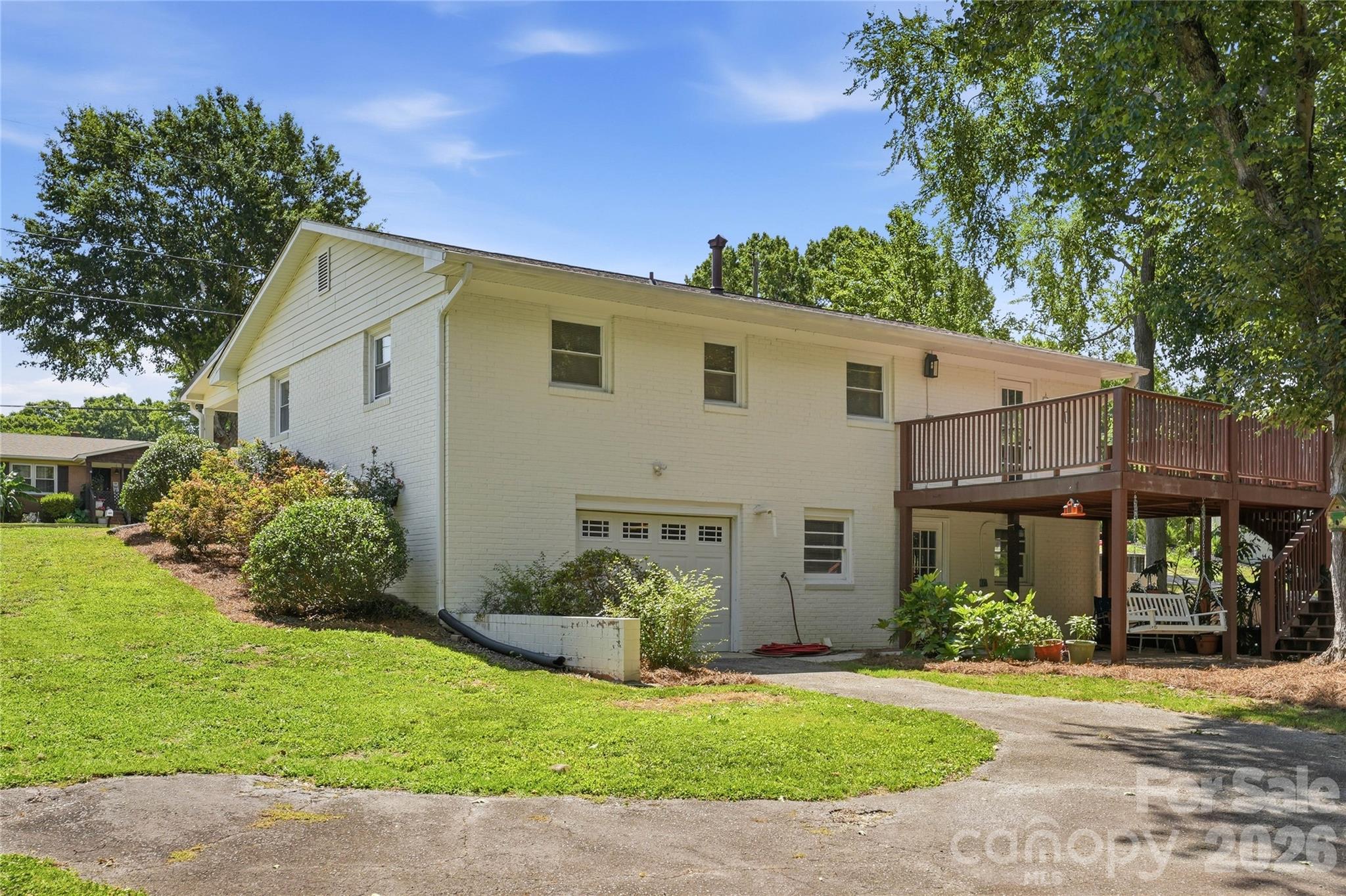 520 Eastway Avenue Unit: 37