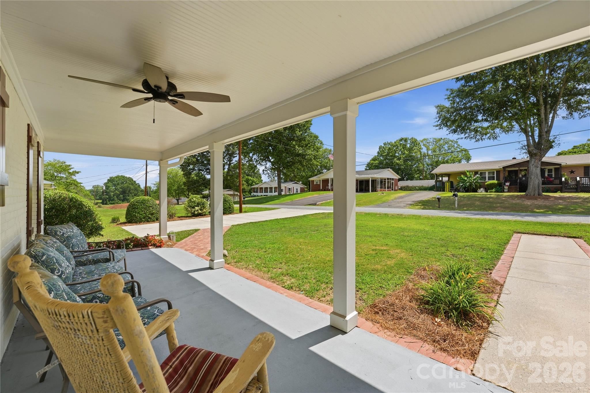 520 Eastway Avenue Unit: 37